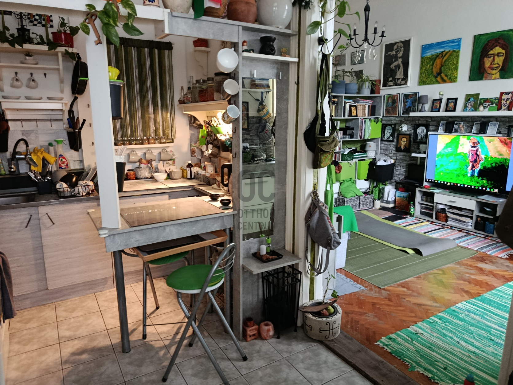 Gallery zoom image