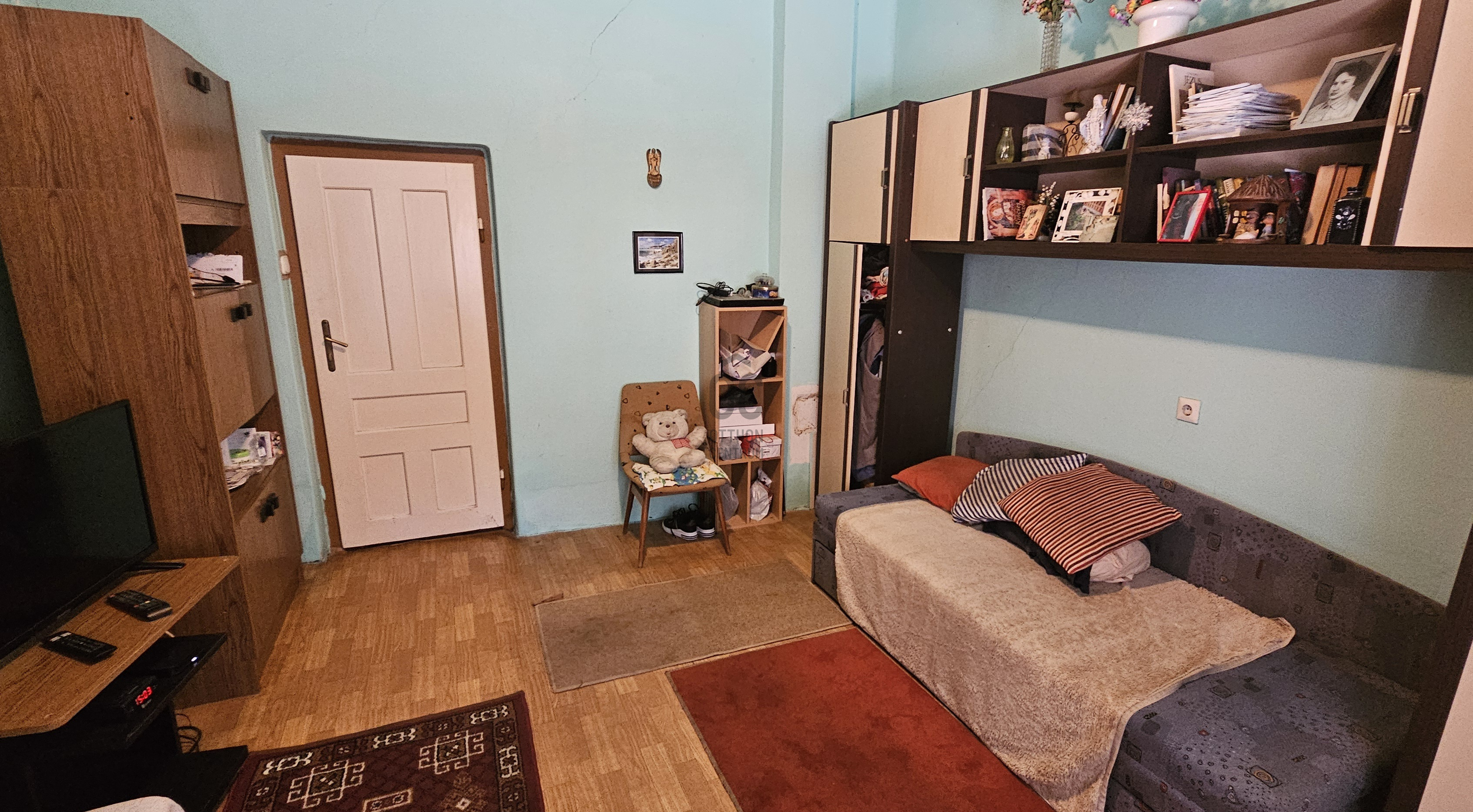 Gallery zoom image