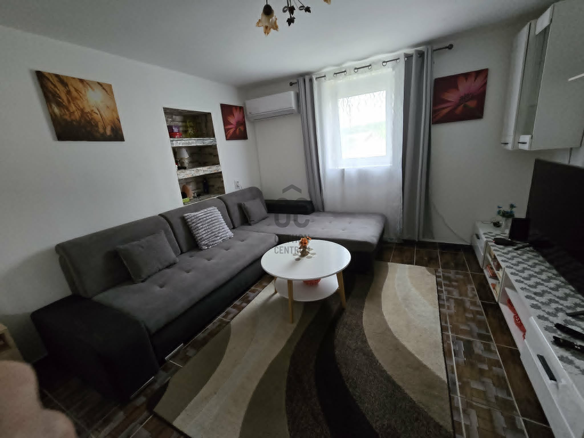 Gallery zoom image