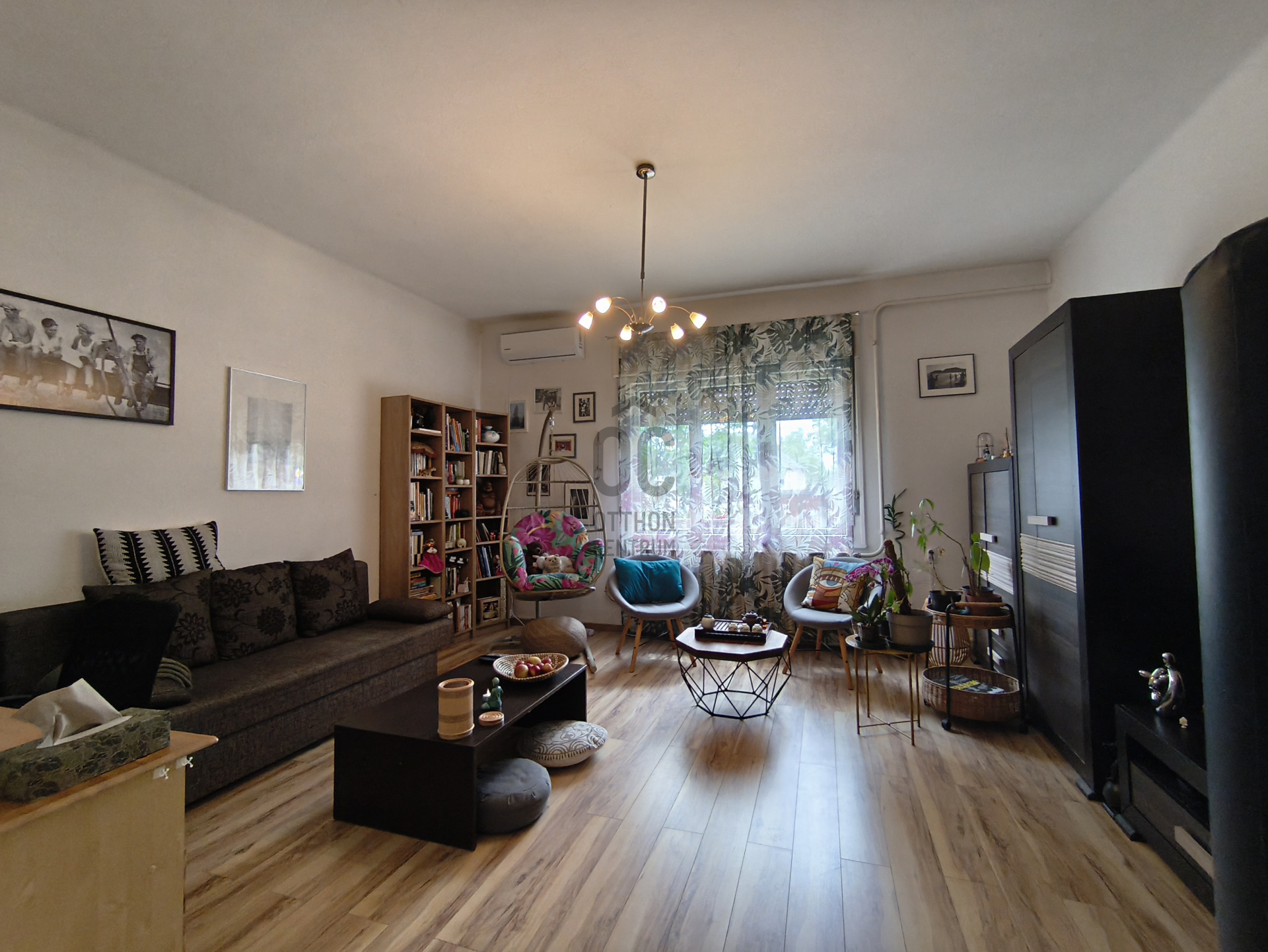 Gallery zoom image