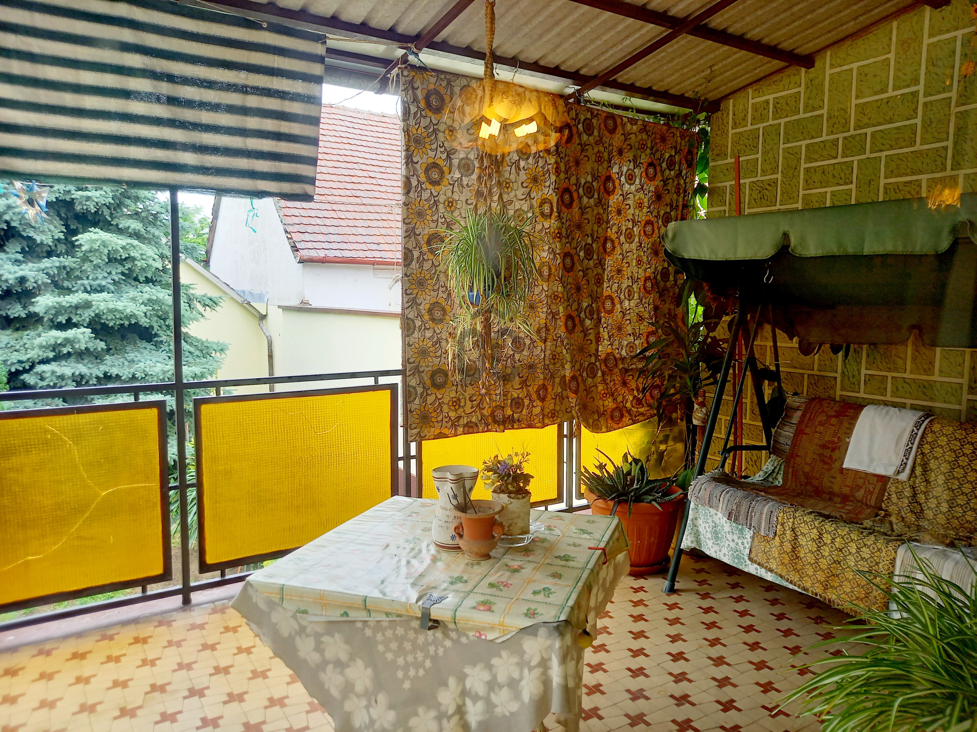 Gallery zoom image