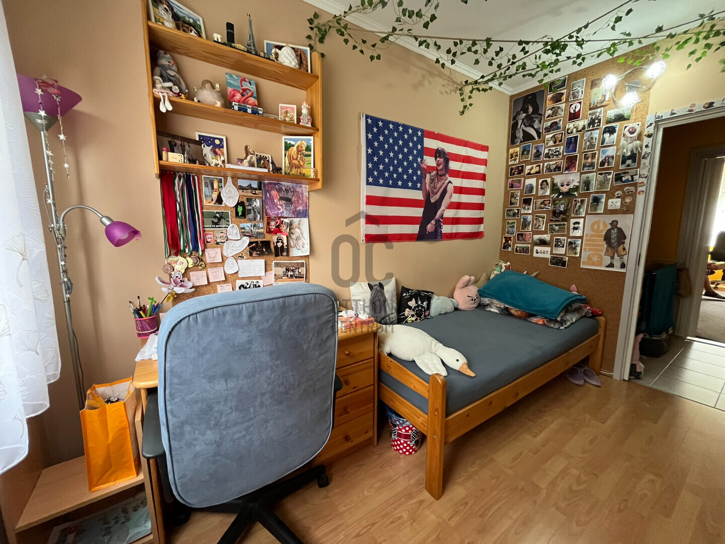Gallery zoom image