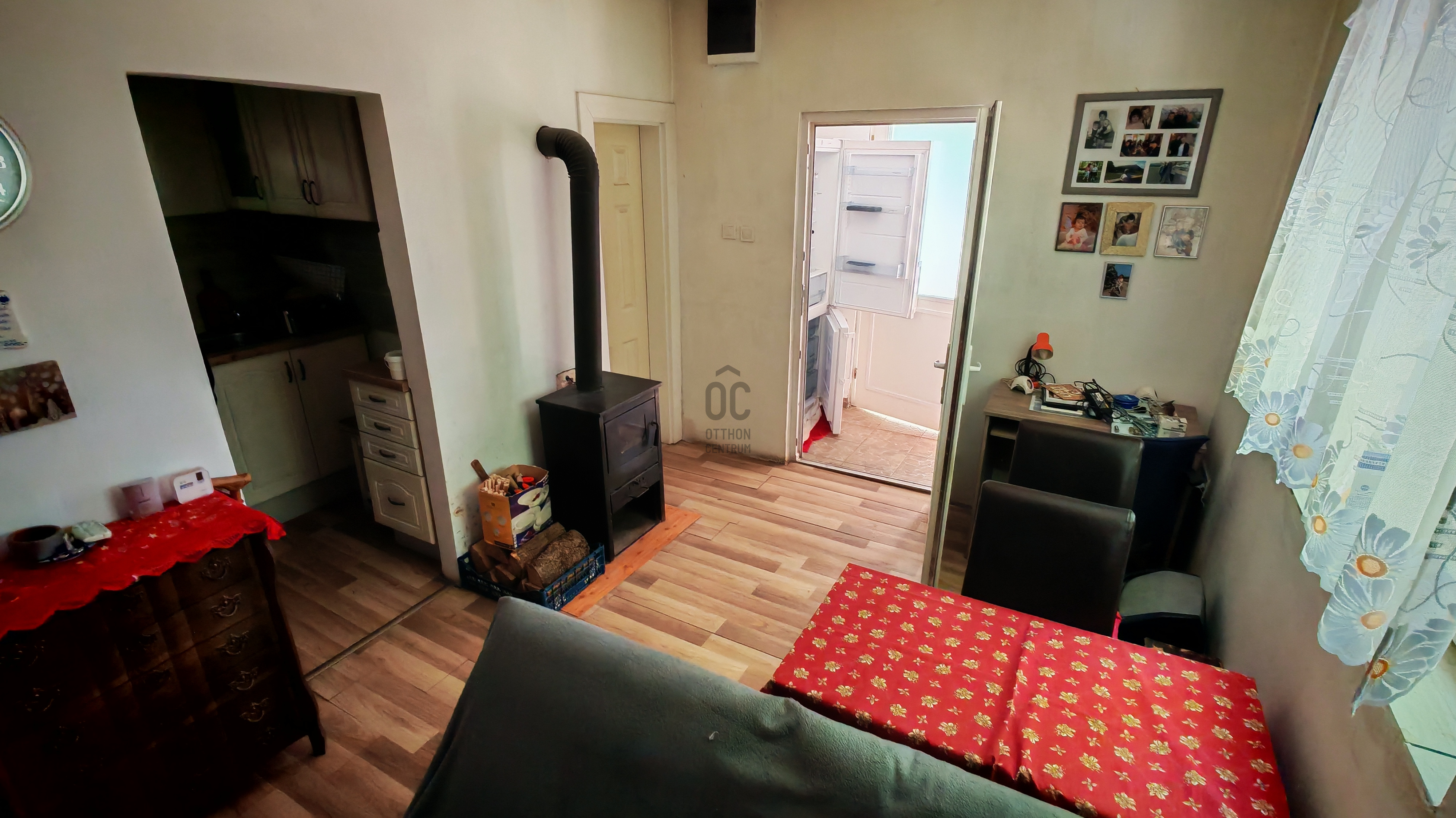 Gallery zoom image