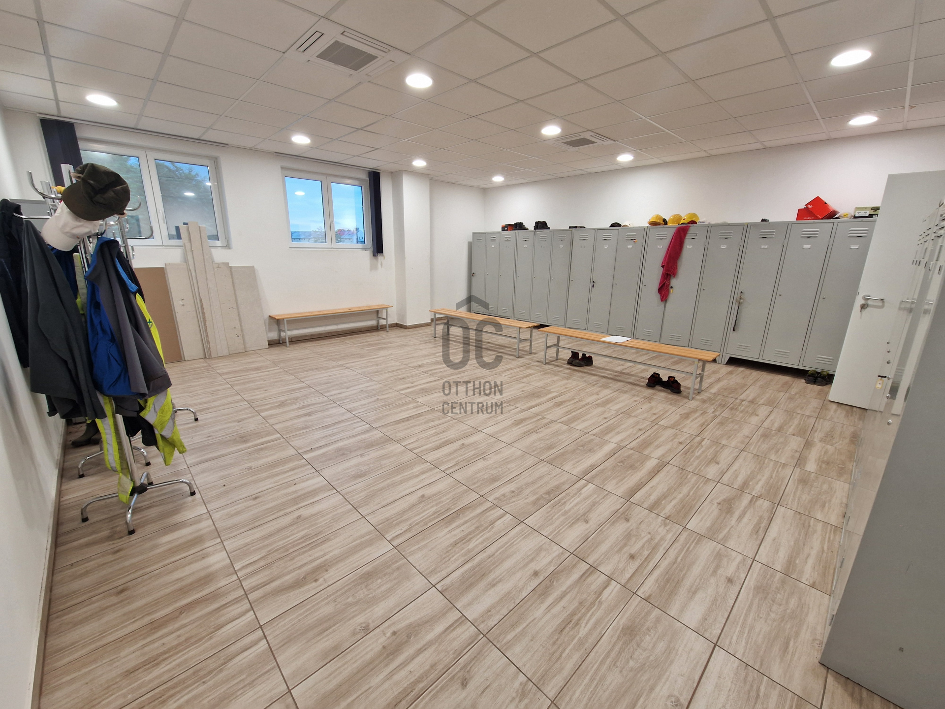 Gallery zoom image