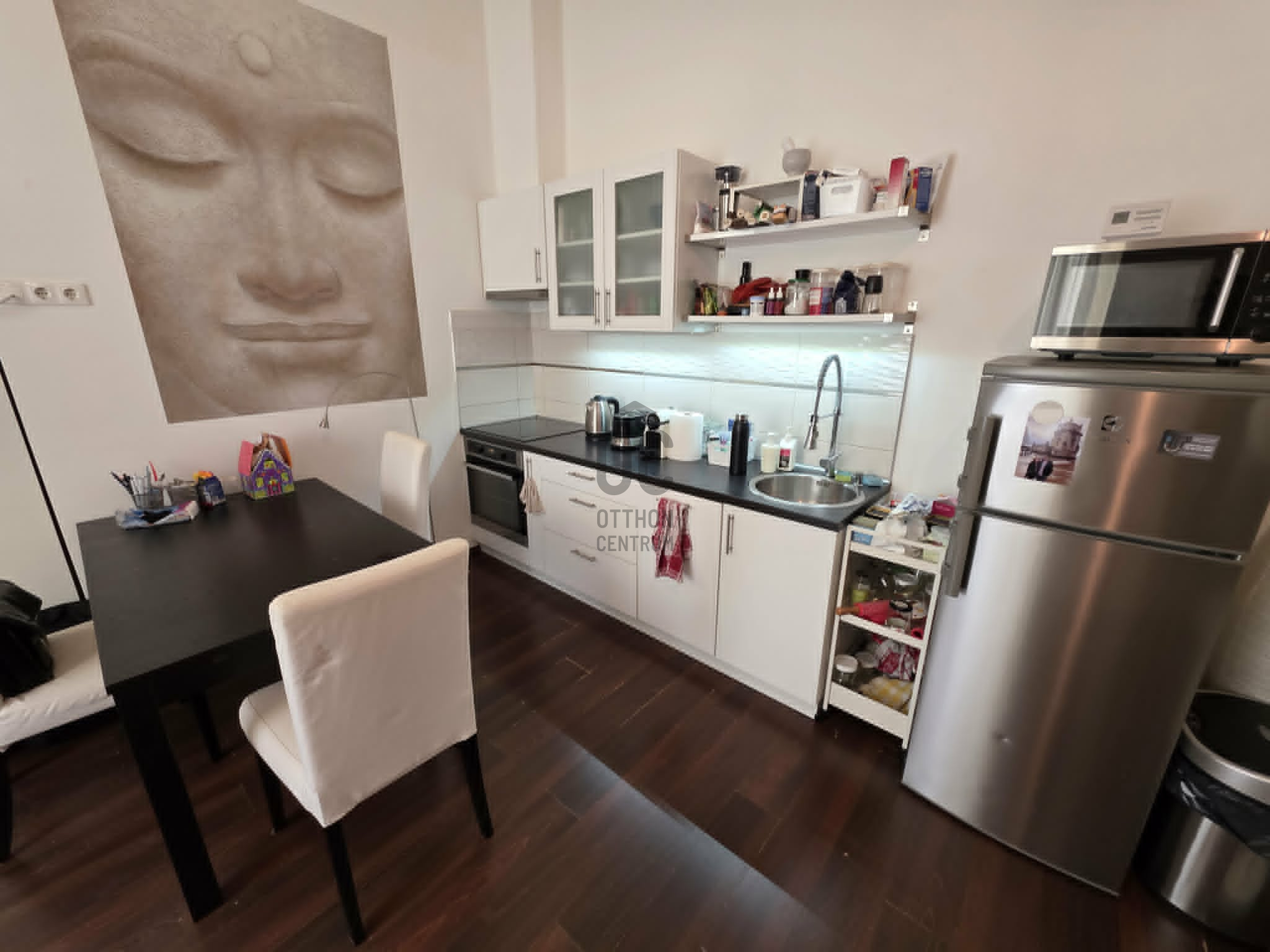 Gallery zoom image