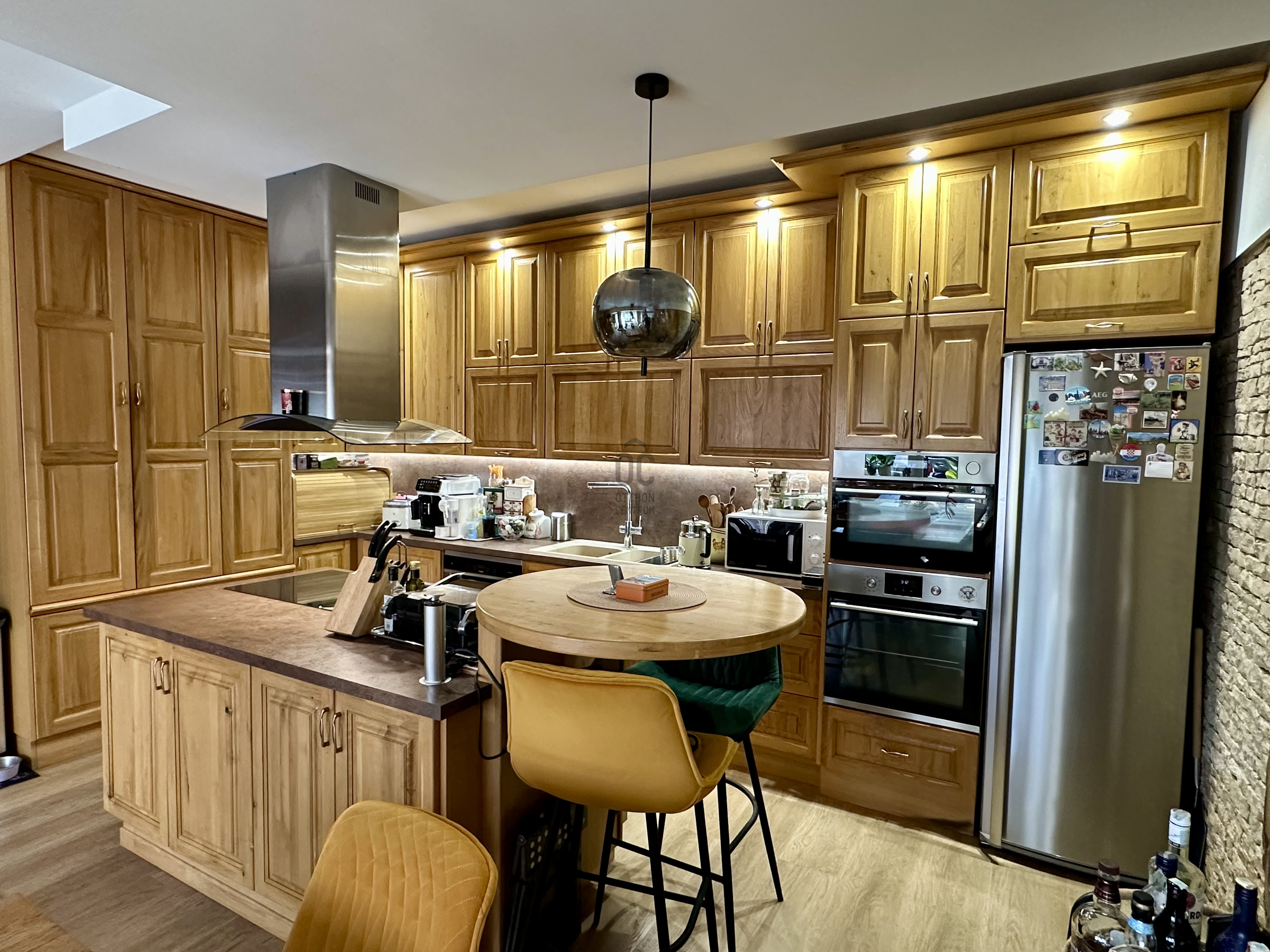 Gallery zoom image