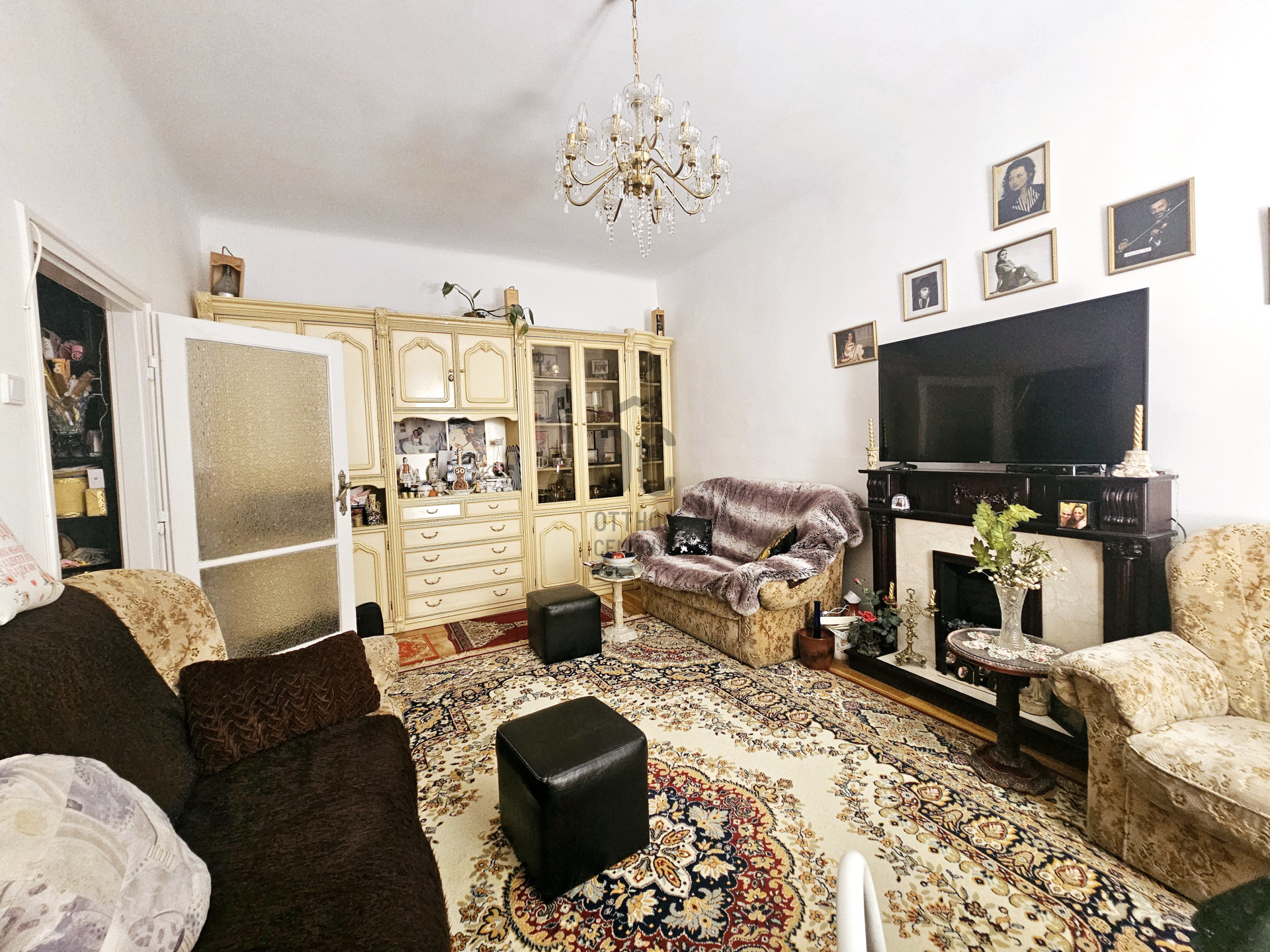 Gallery zoom image