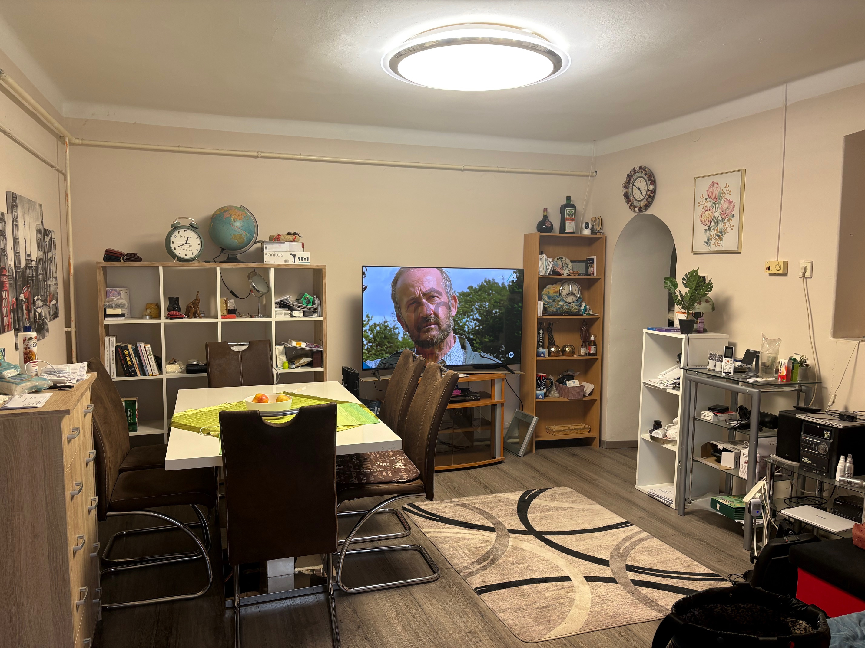Gallery zoom image