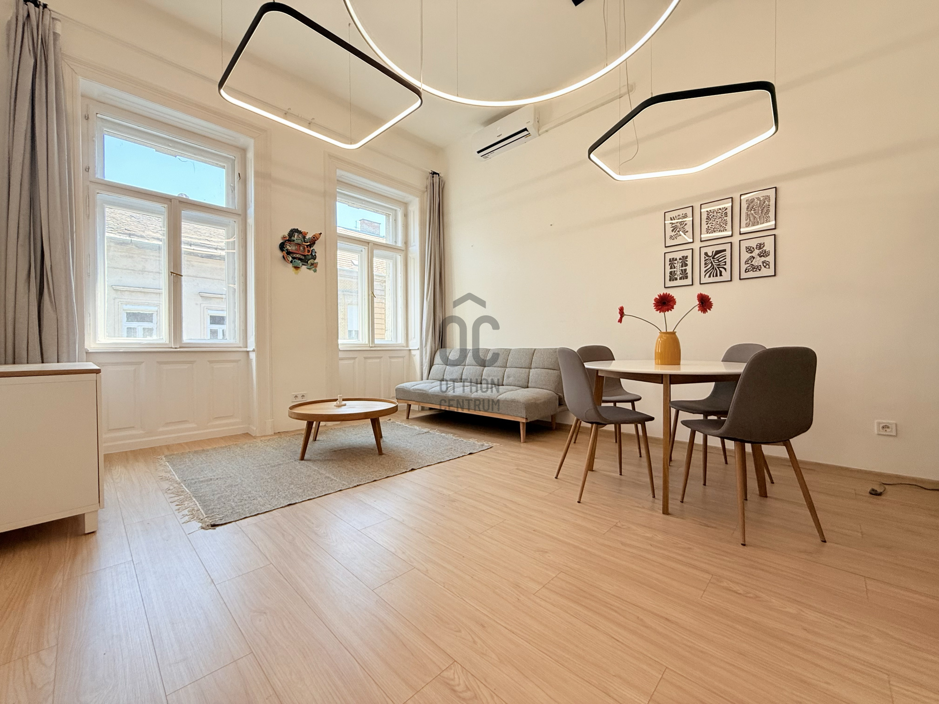 Gallery zoom image