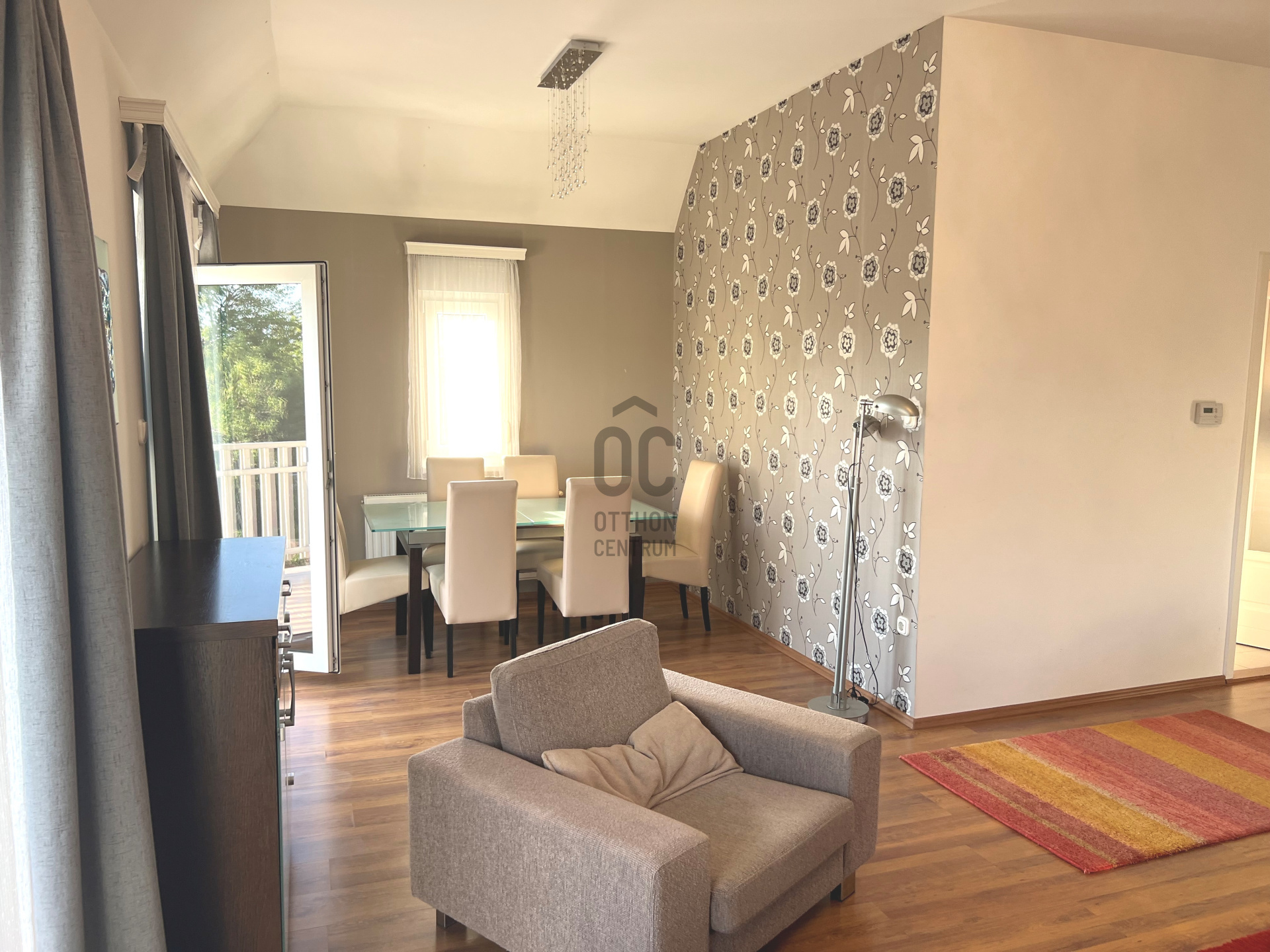 Gallery zoom image