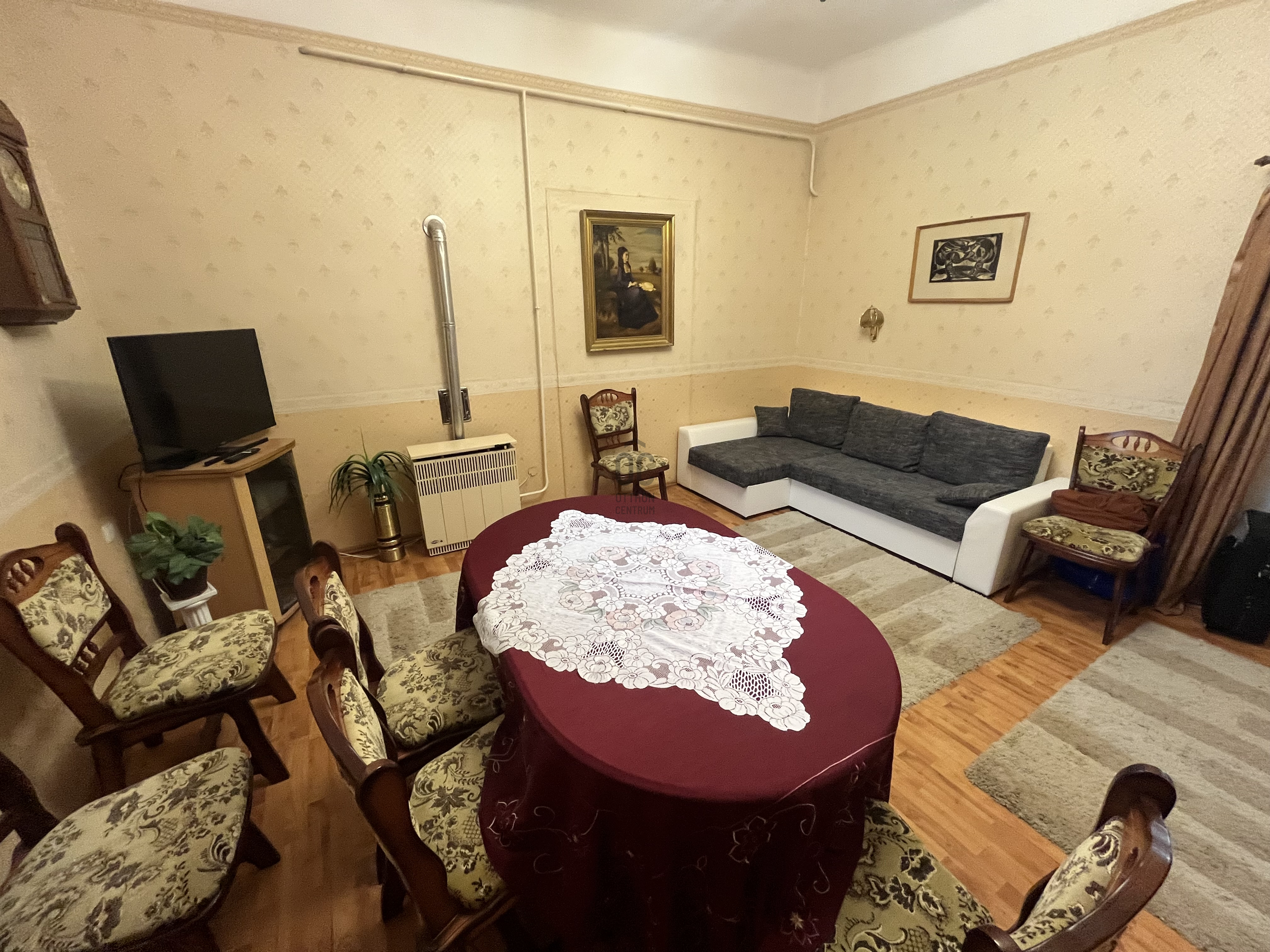 Gallery zoom image