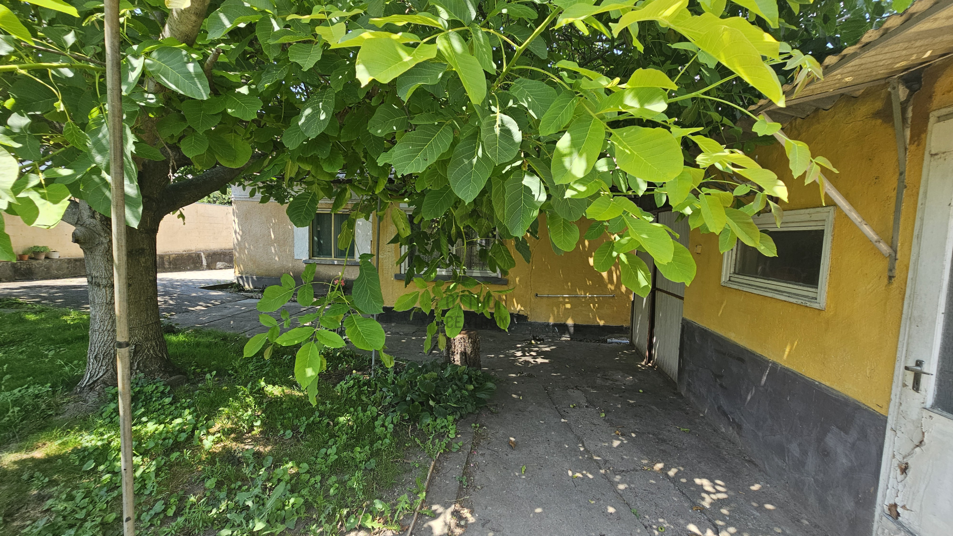 Gallery zoom image