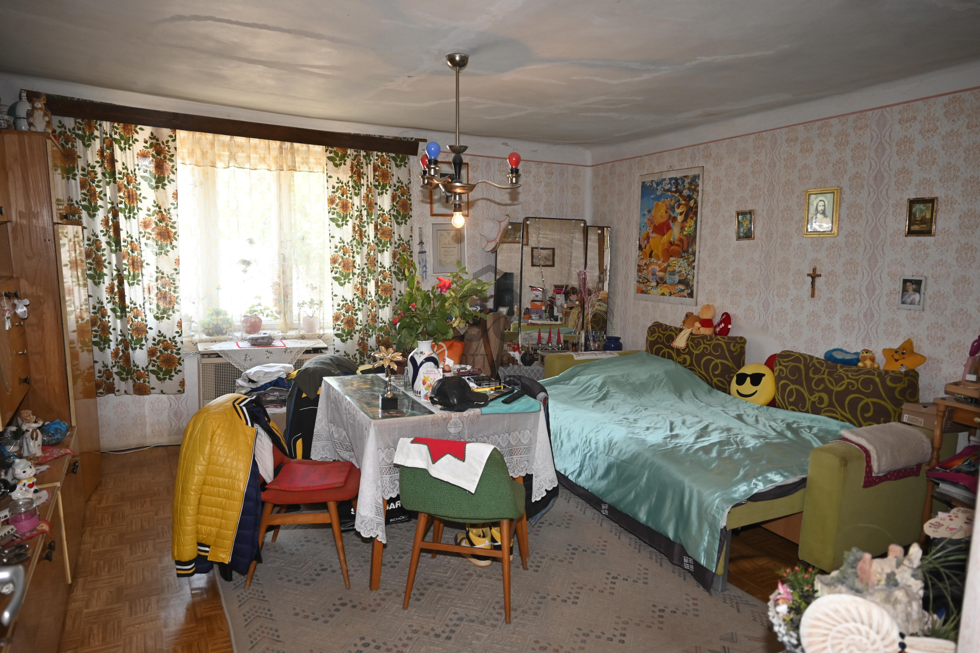 Gallery zoom image