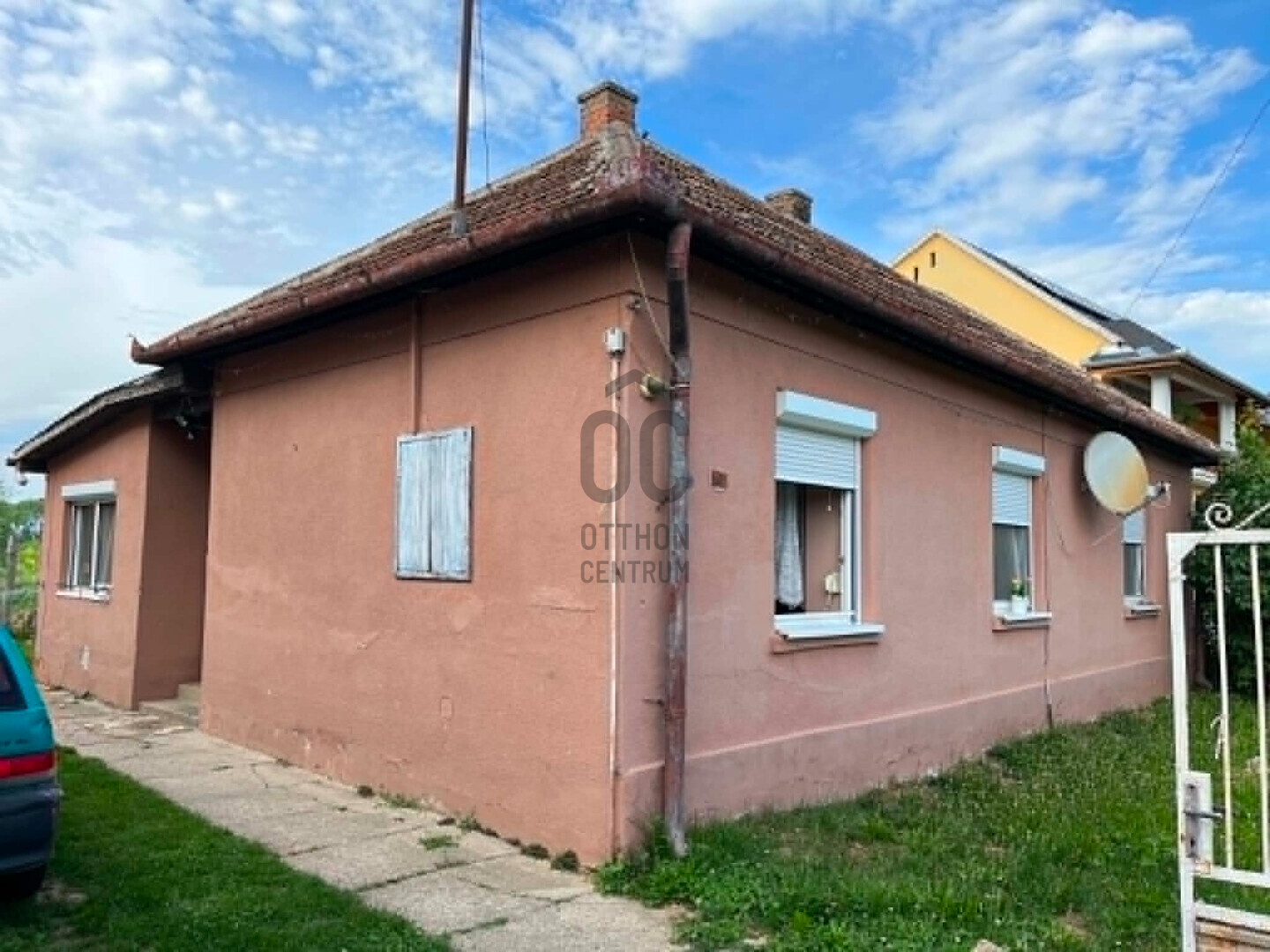 Gallery zoom image