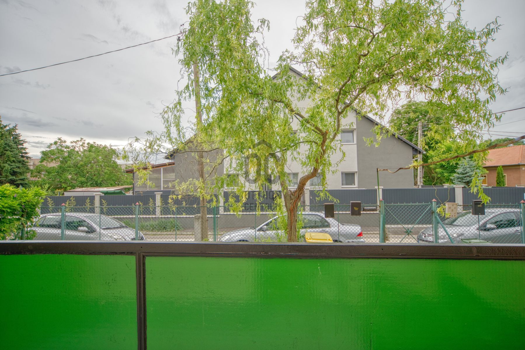 Gallery zoom image