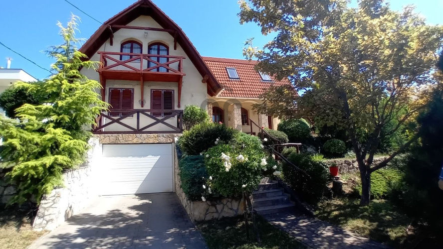 5 bed · 228m² · Családi ház · 205.000.000 Ft