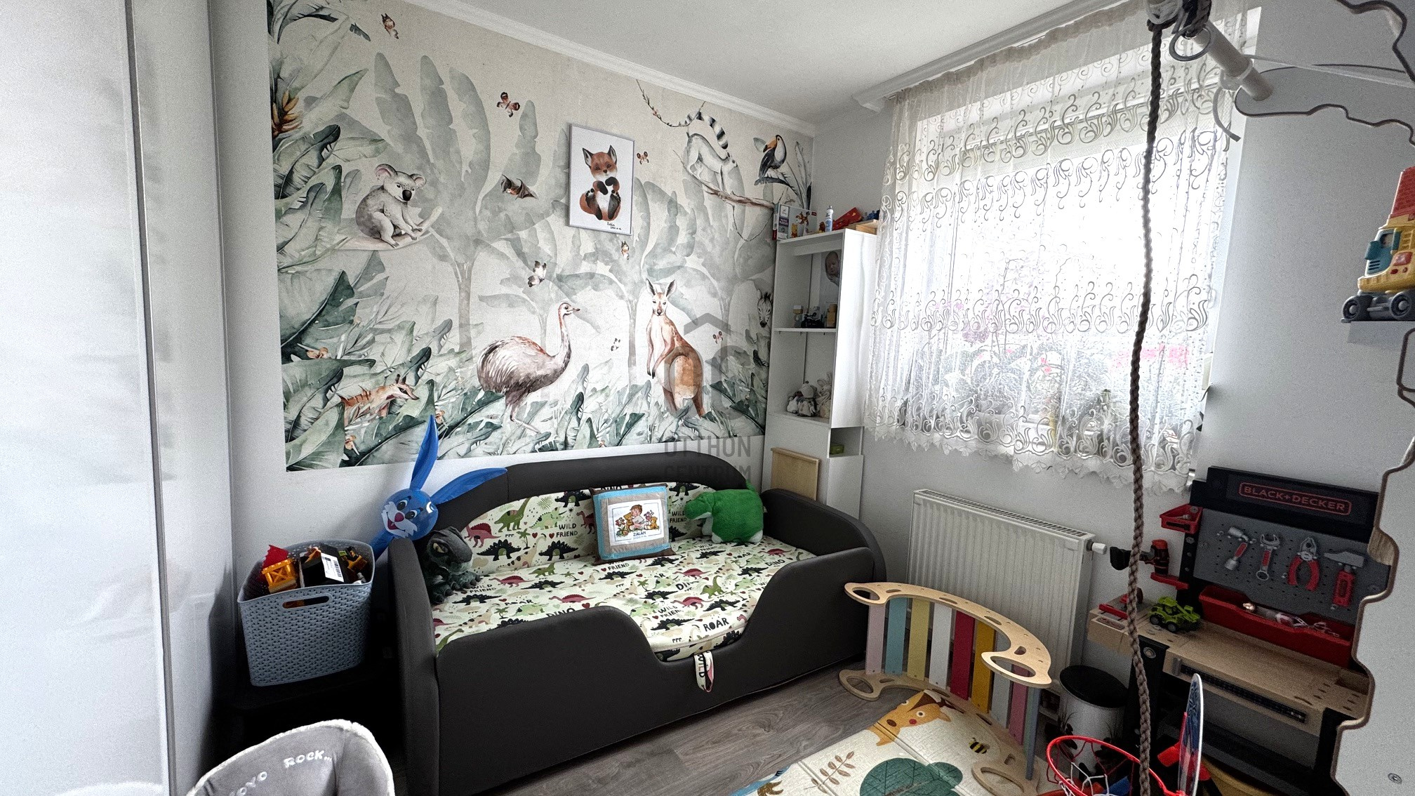 Gallery zoom image