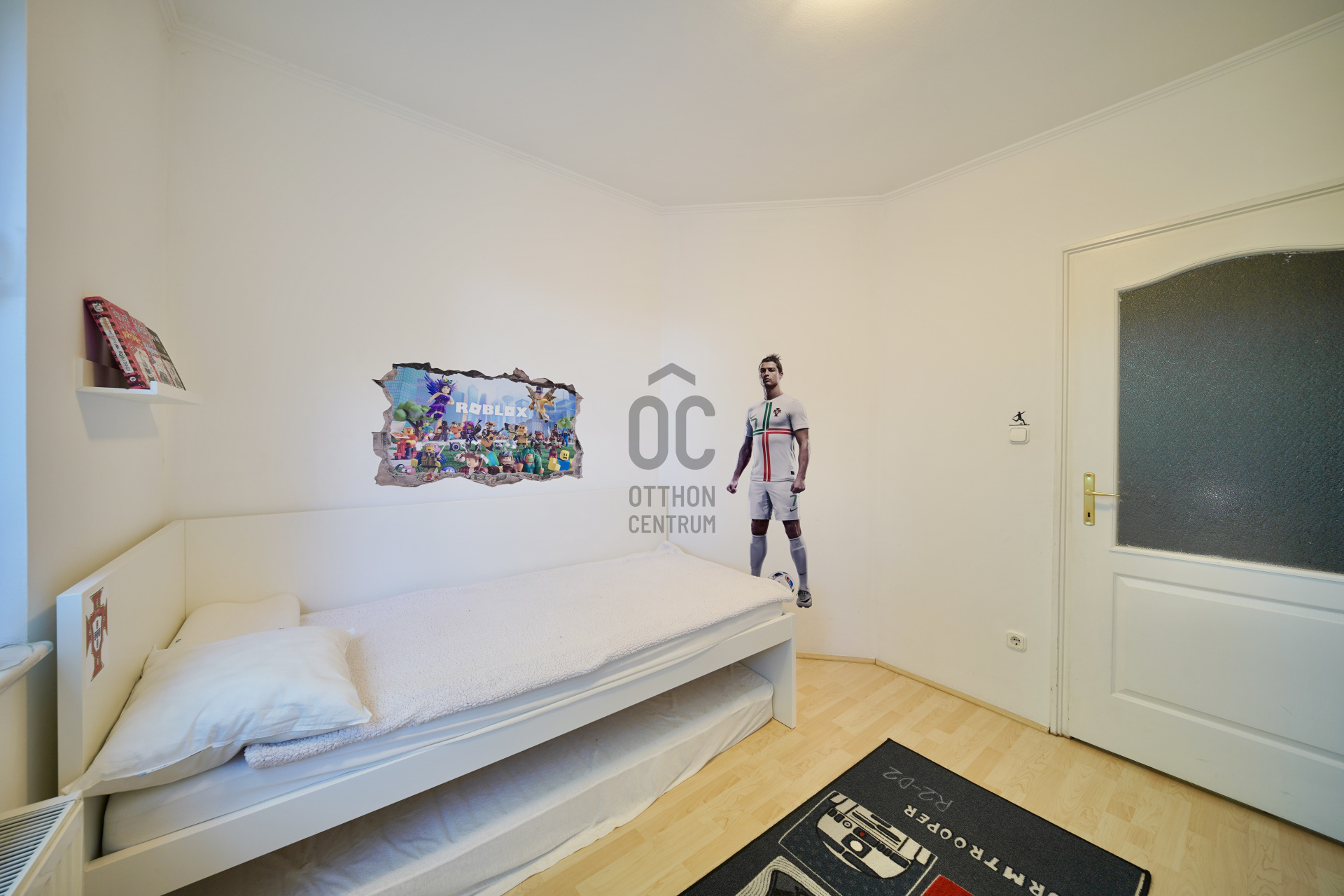Gallery zoom image