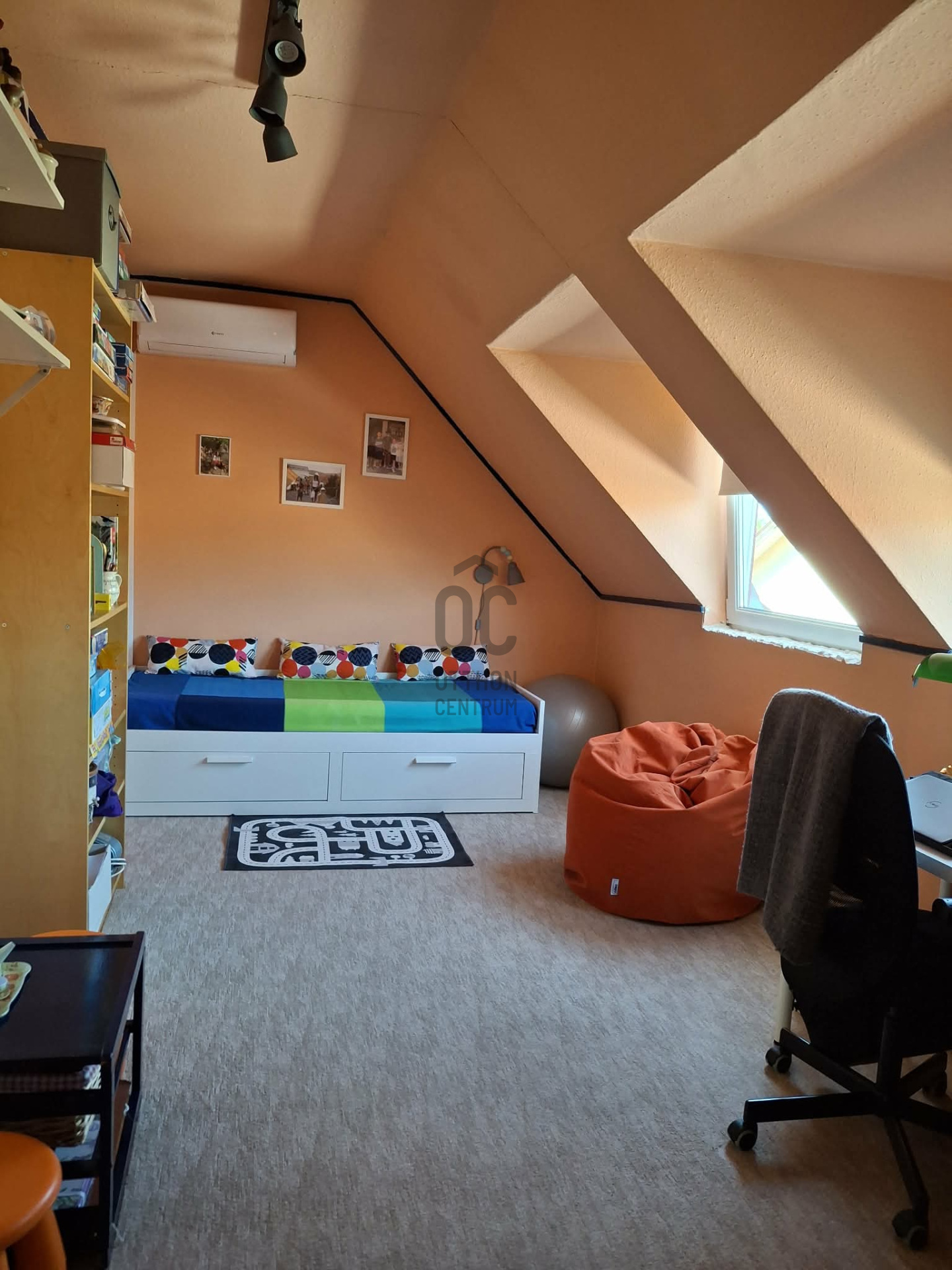 Gallery zoom image