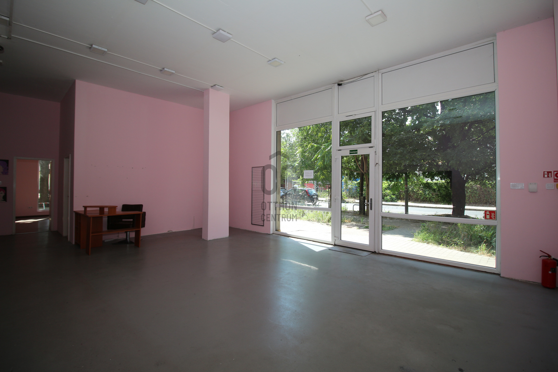 Gallery zoom image