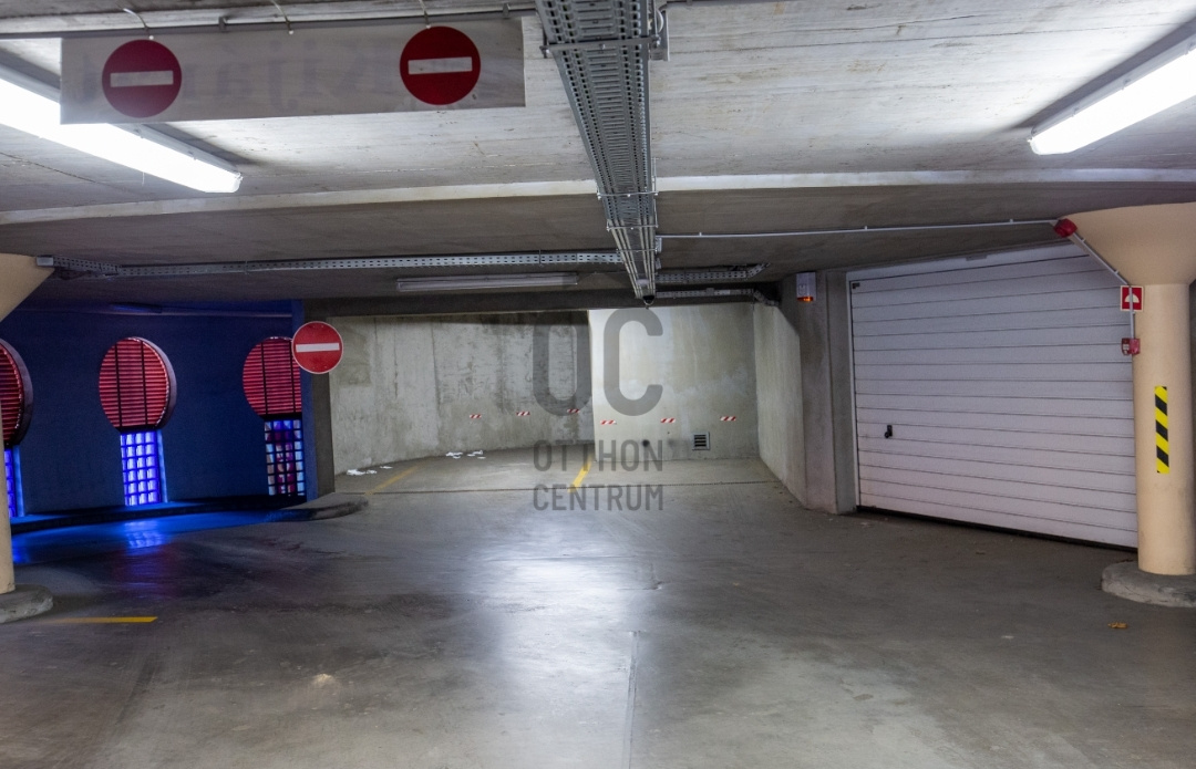Gallery zoom image