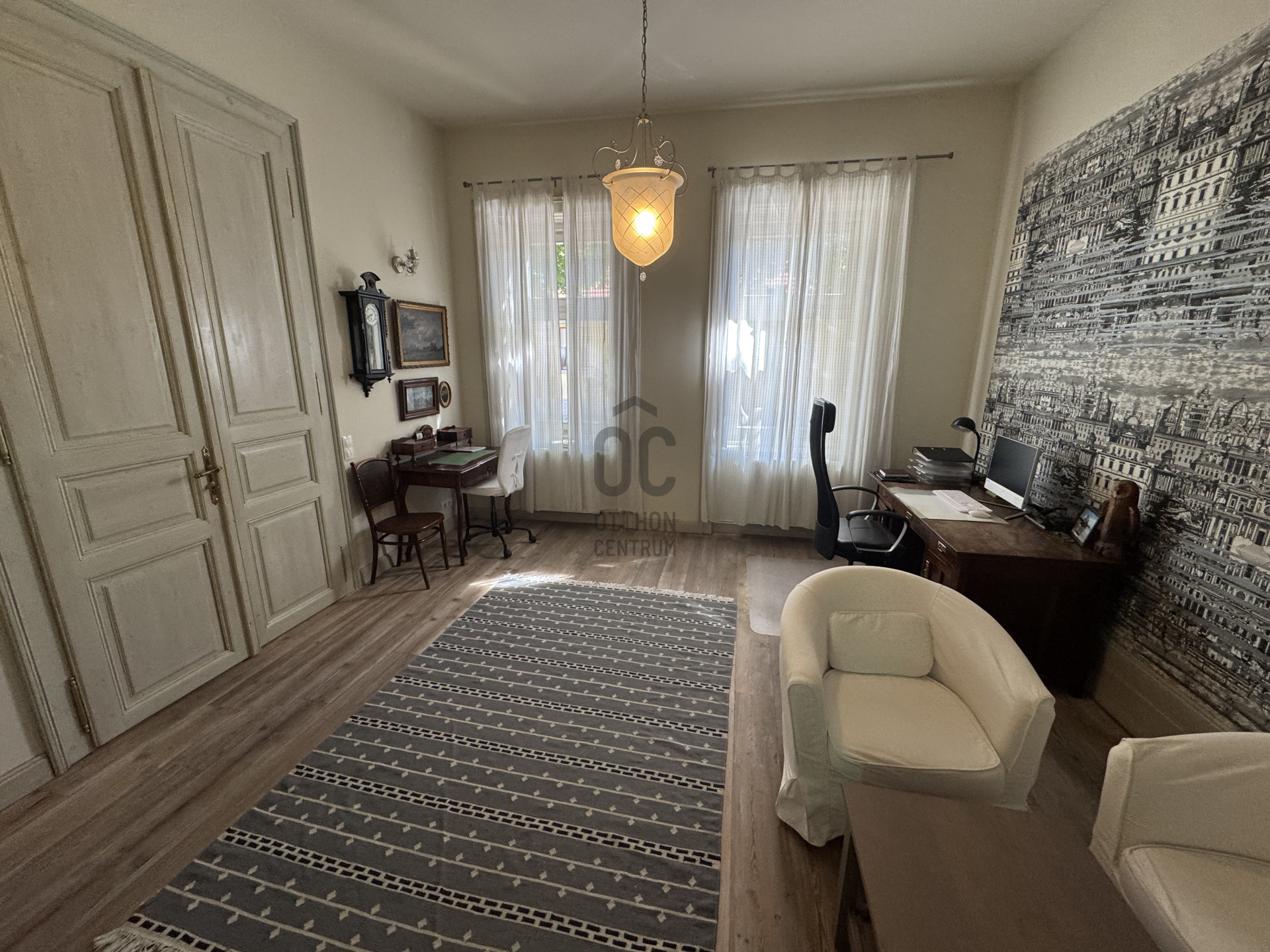 Gallery zoom image
