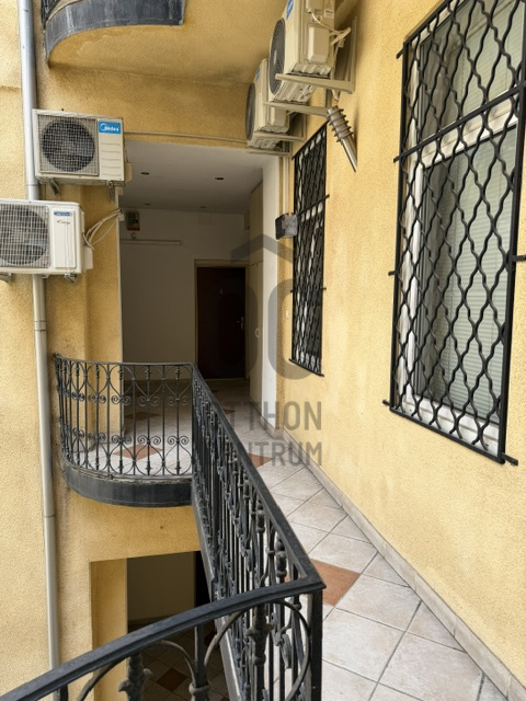 Gallery zoom image