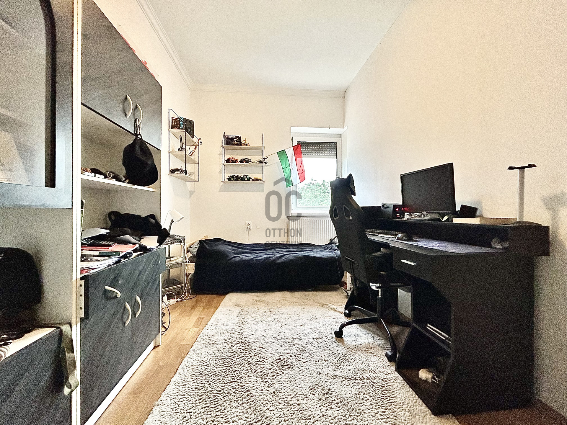 Gallery zoom image