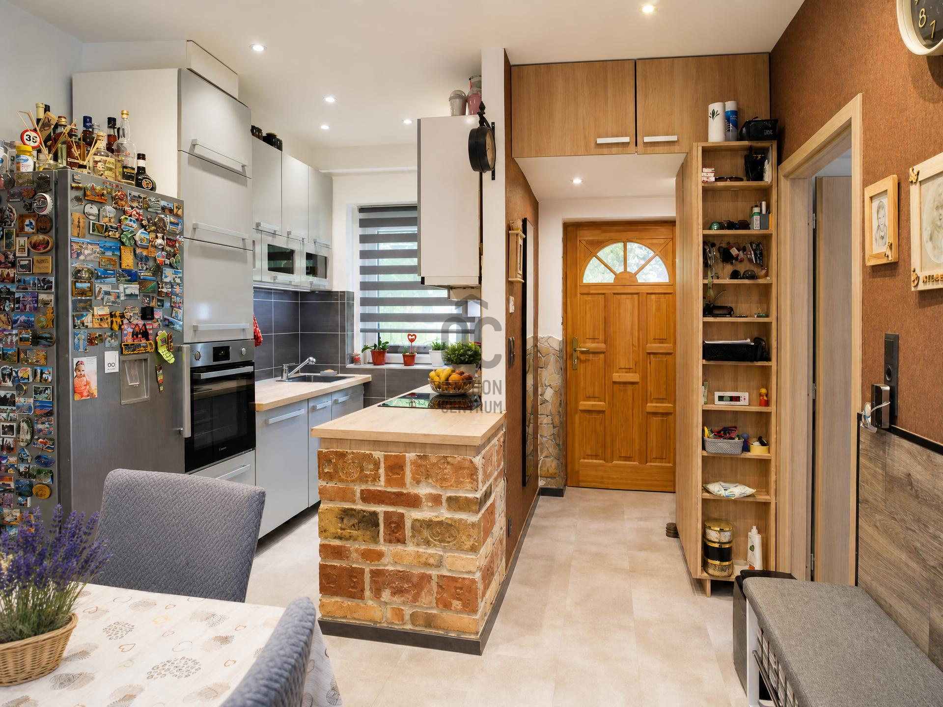 Gallery zoom image
