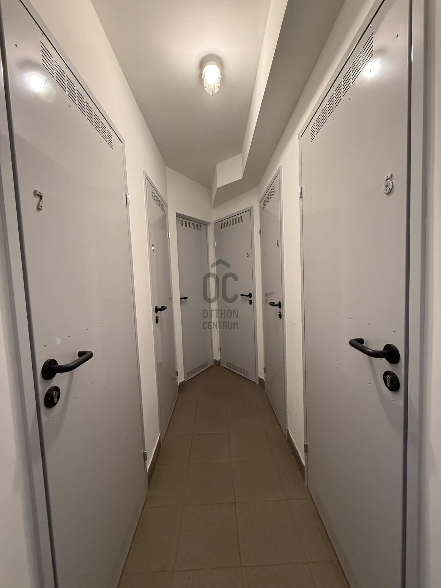 Gallery zoom image