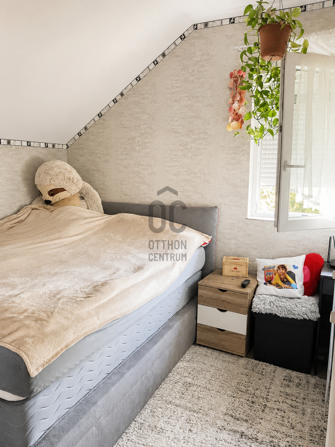 Gallery zoom image