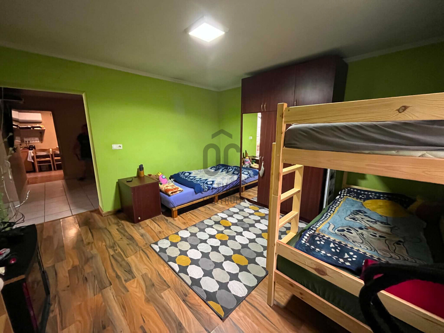 Gallery zoom image