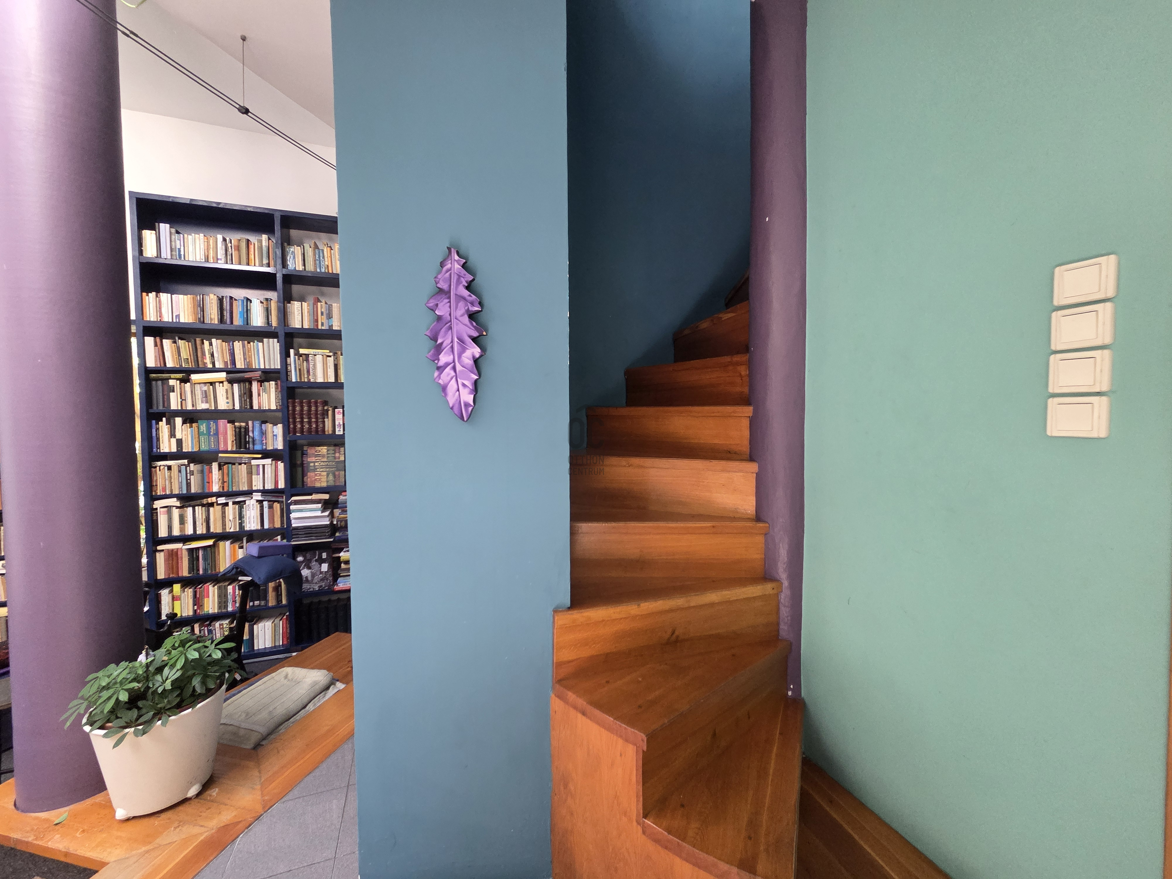 Gallery zoom image