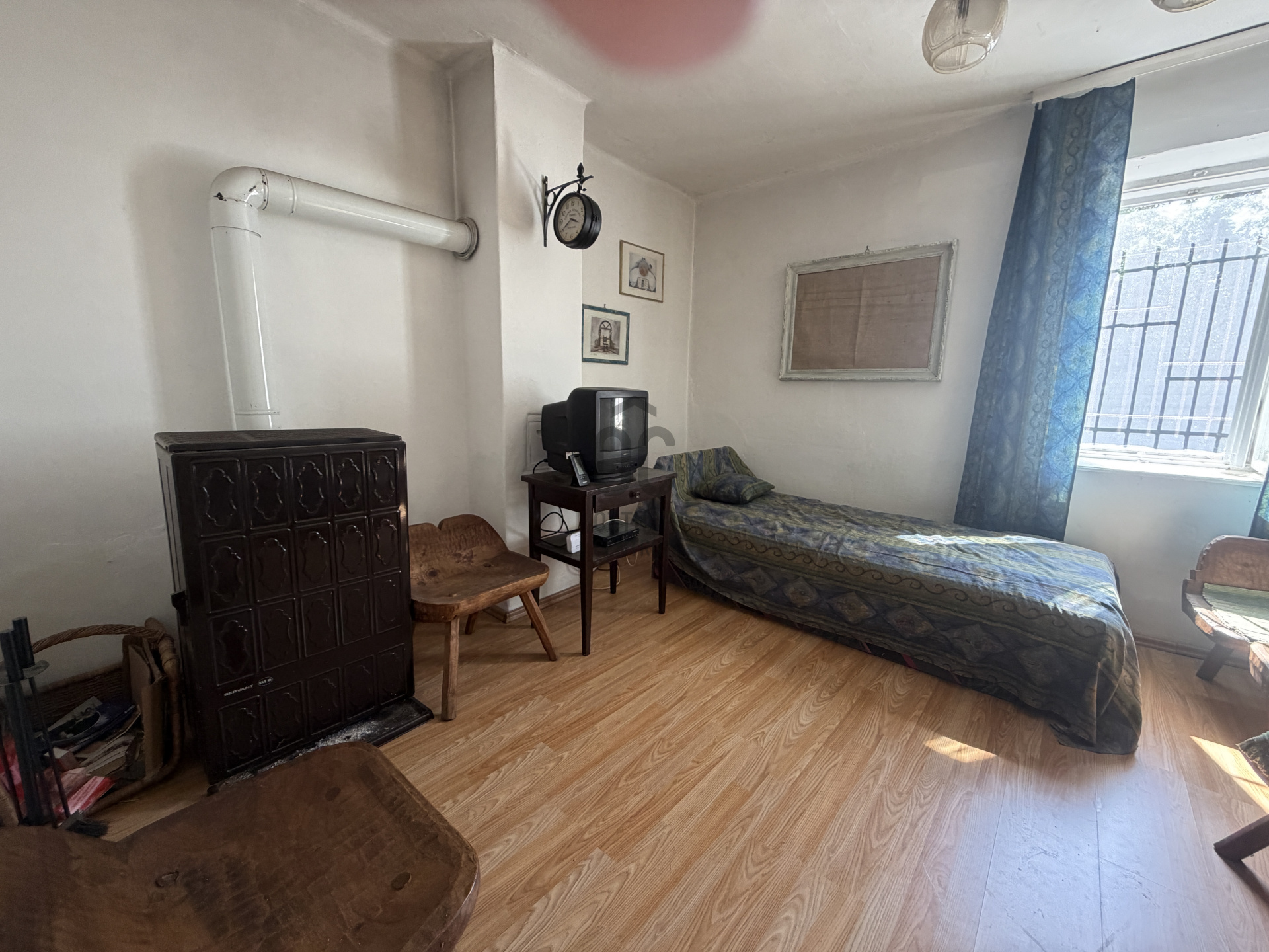 Gallery zoom image