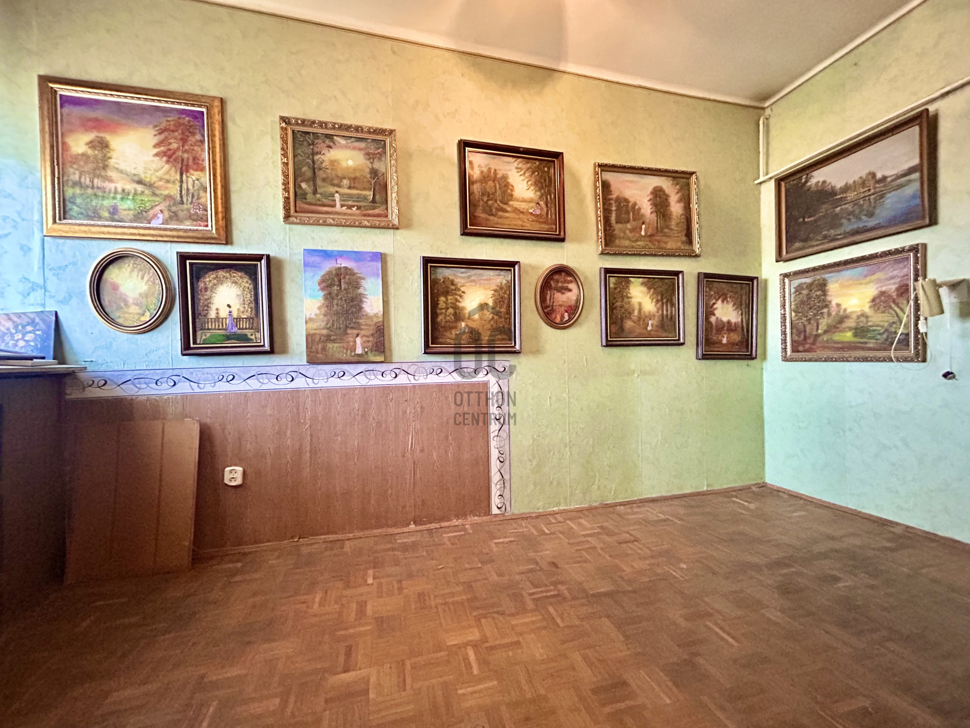 Gallery zoom image