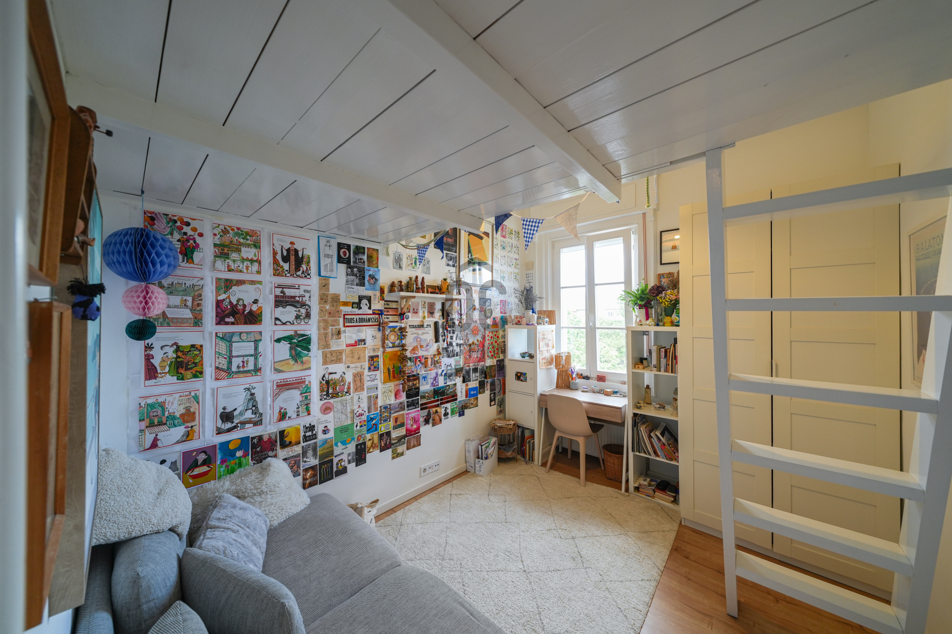 Gallery zoom image