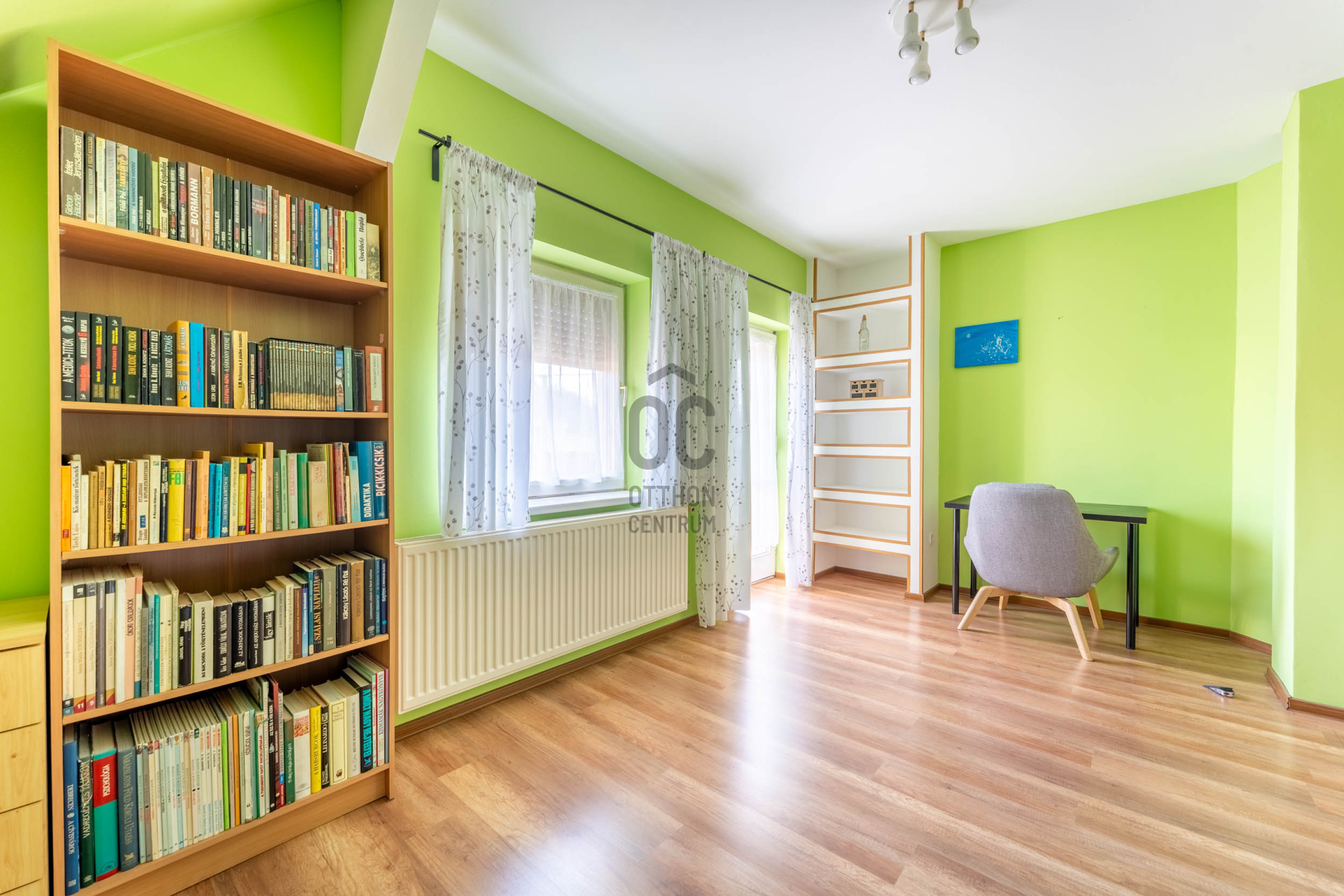 Gallery zoom image