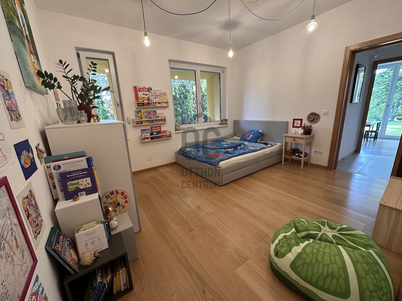 Gallery zoom image