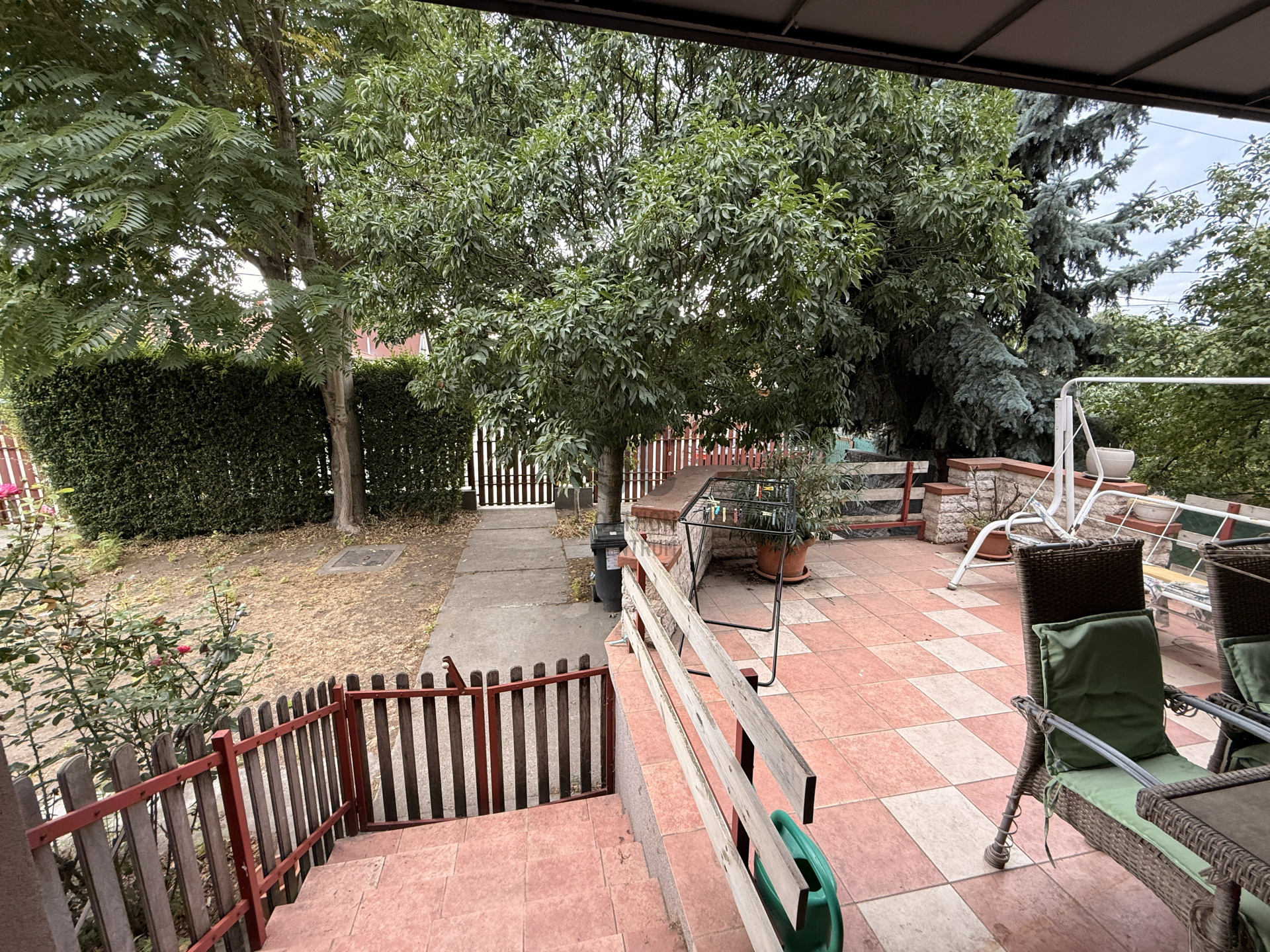 Gallery zoom image