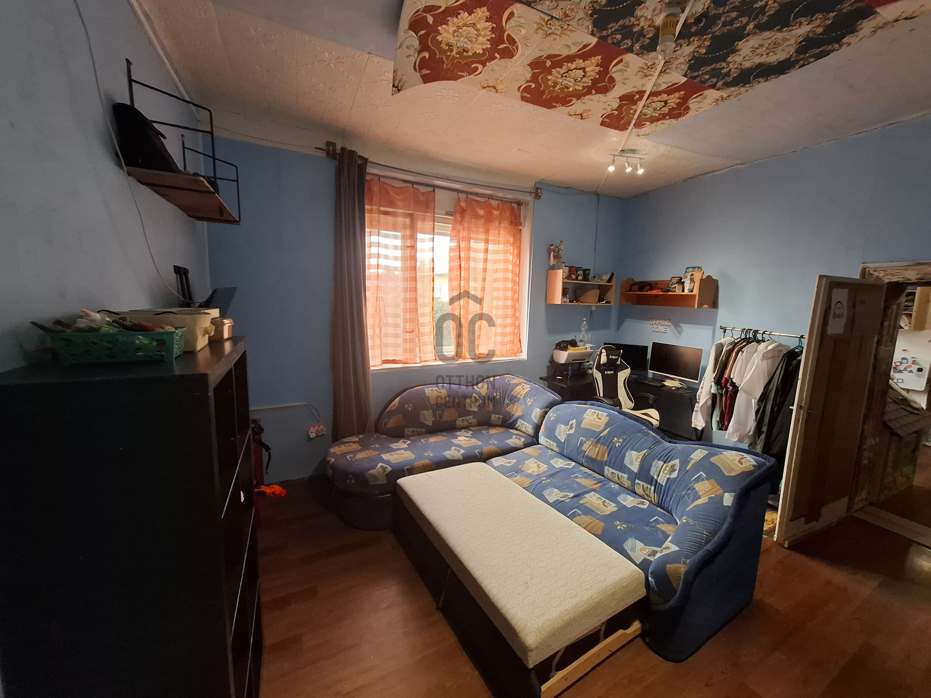 Gallery zoom image