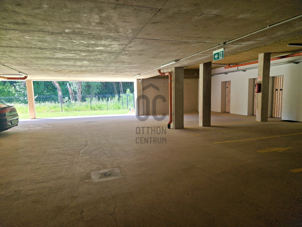 Gallery zoom image