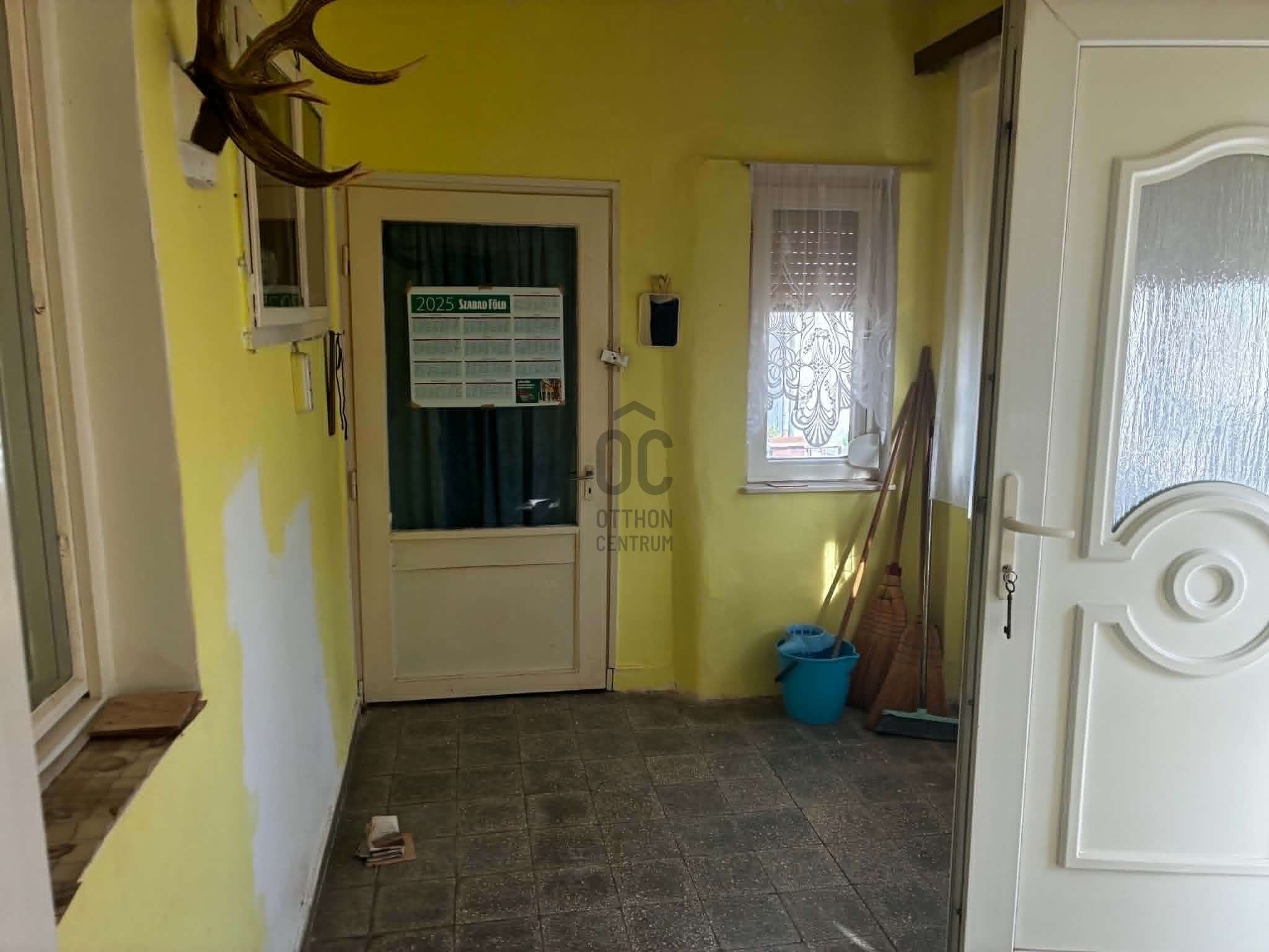 Gallery zoom image