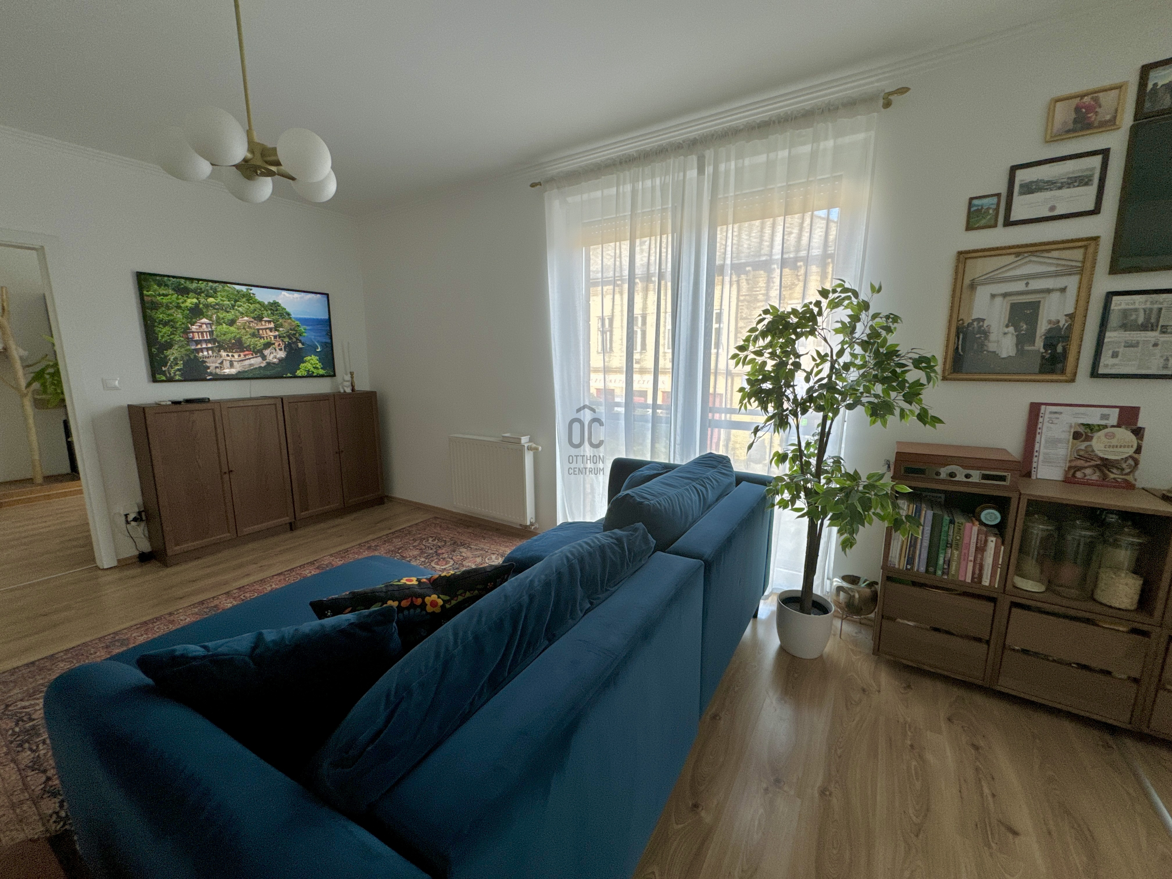 Gallery zoom image