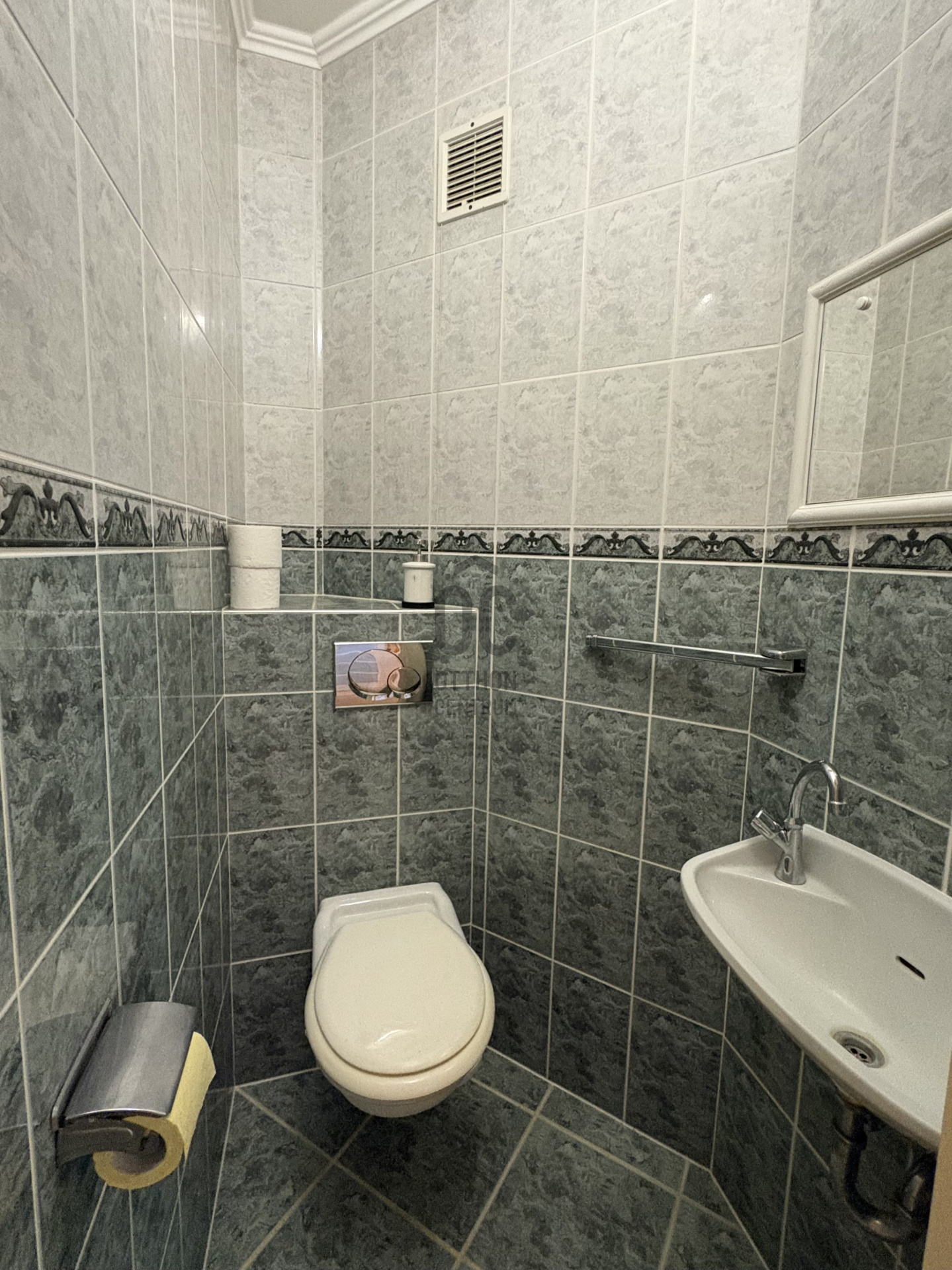 Gallery zoom image