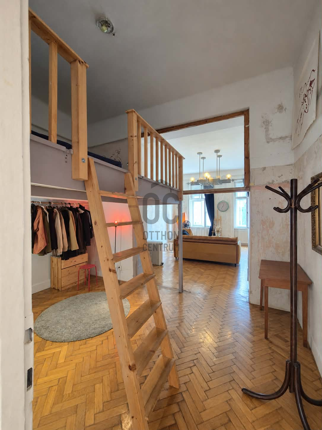 Gallery zoom image