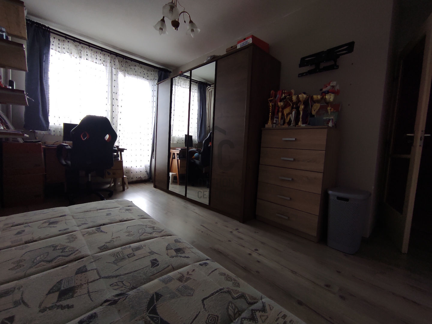 Gallery zoom image