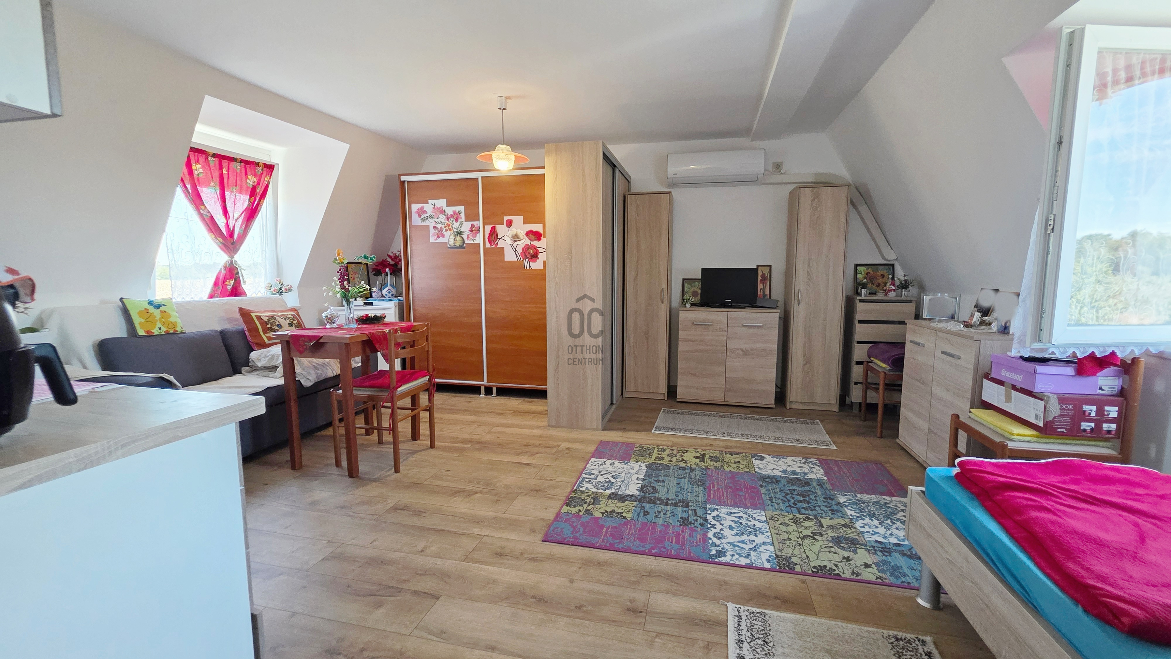 Gallery zoom image