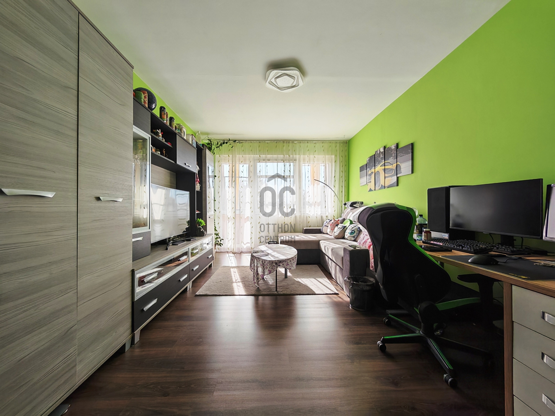 Gallery zoom image