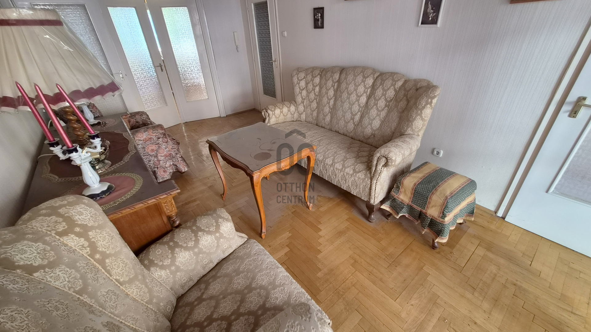 Gallery zoom image