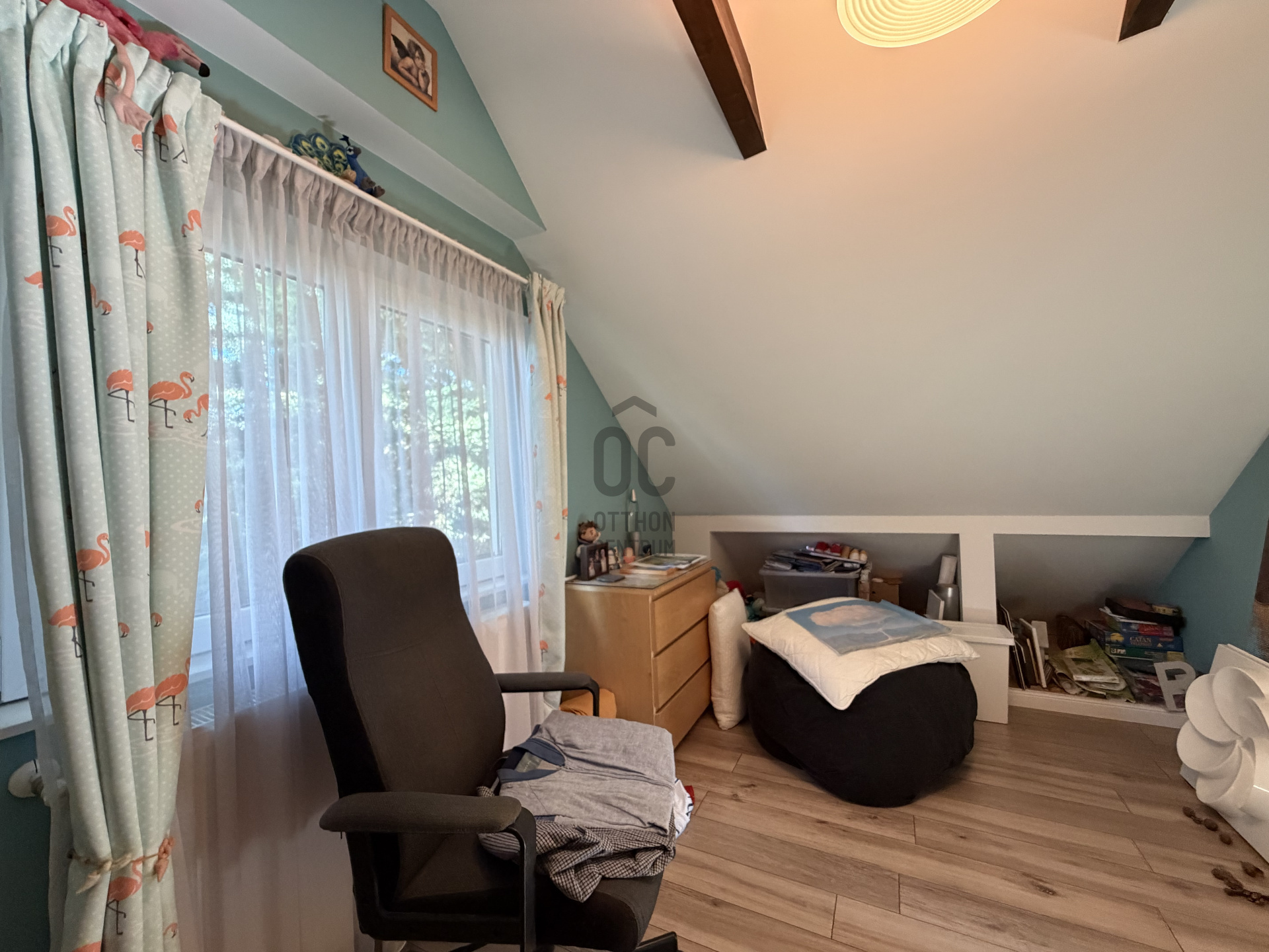 Gallery zoom image